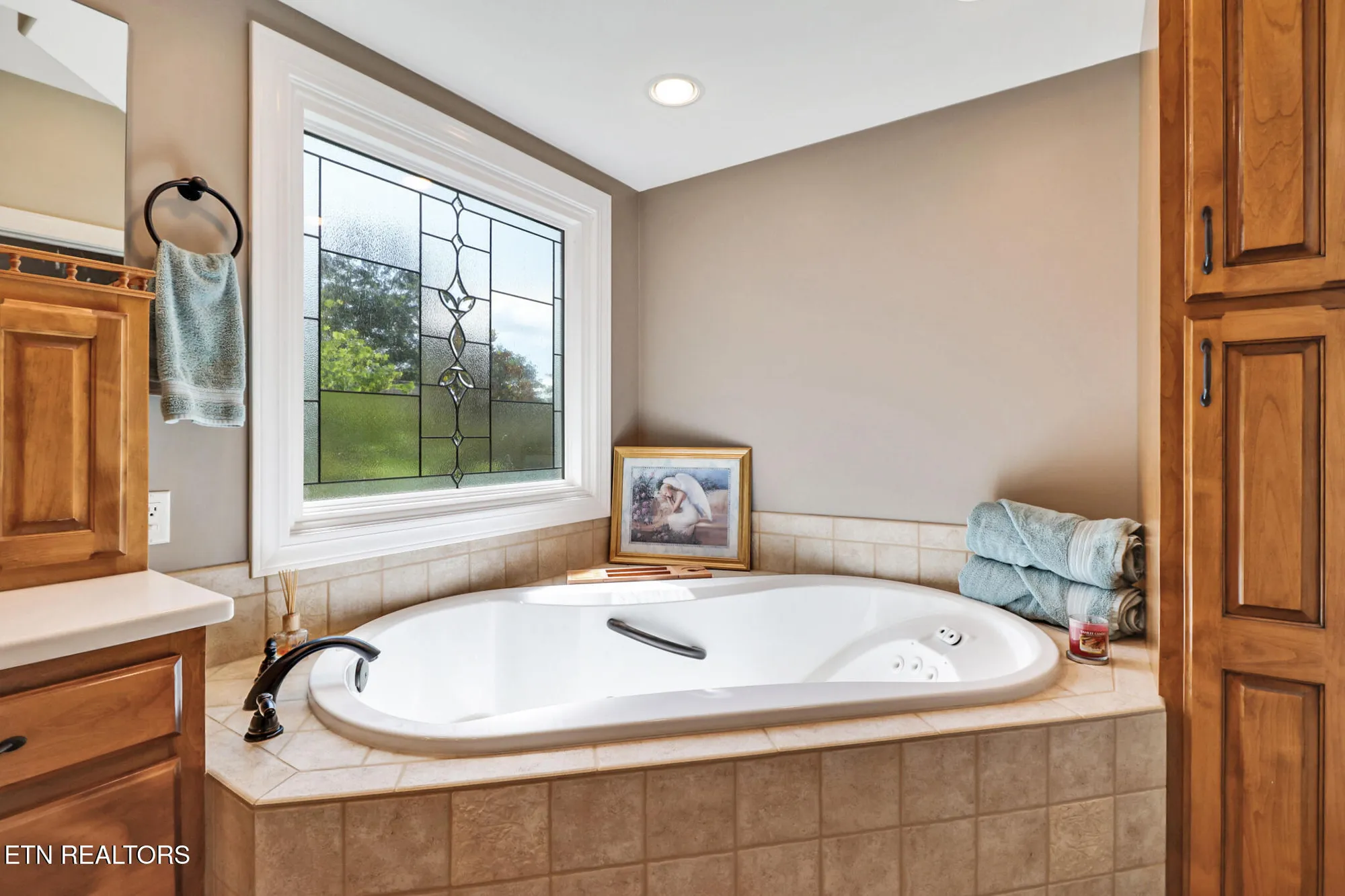 Property Slideshow image 32 of 54 | 31 holly ln, Crossville, TN, 38558