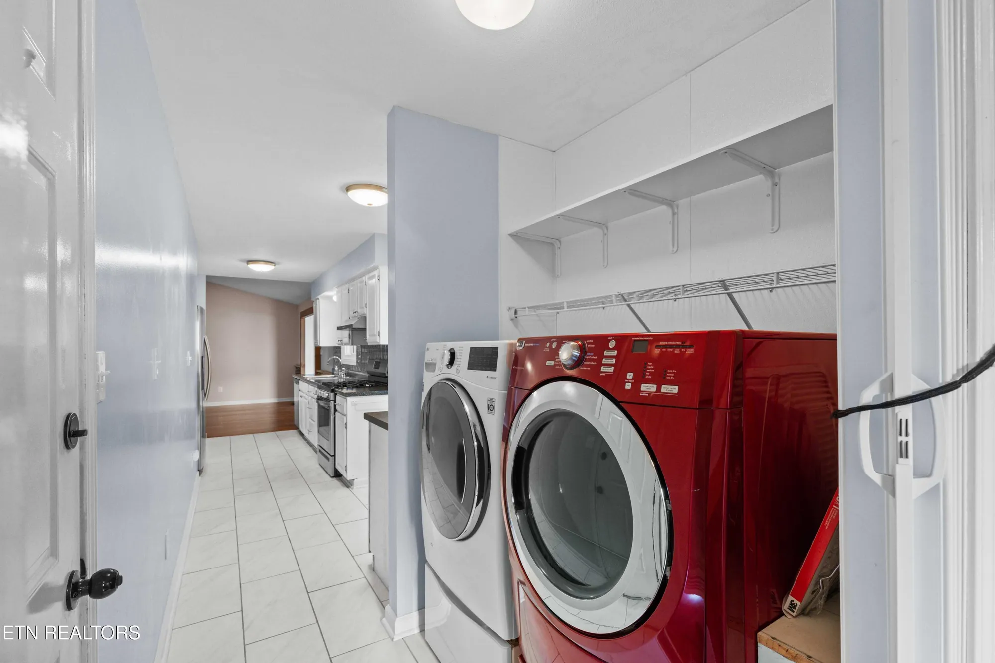 Property Slideshow image 13 of 33 | 121 yona way, Loudon, TN, 37774