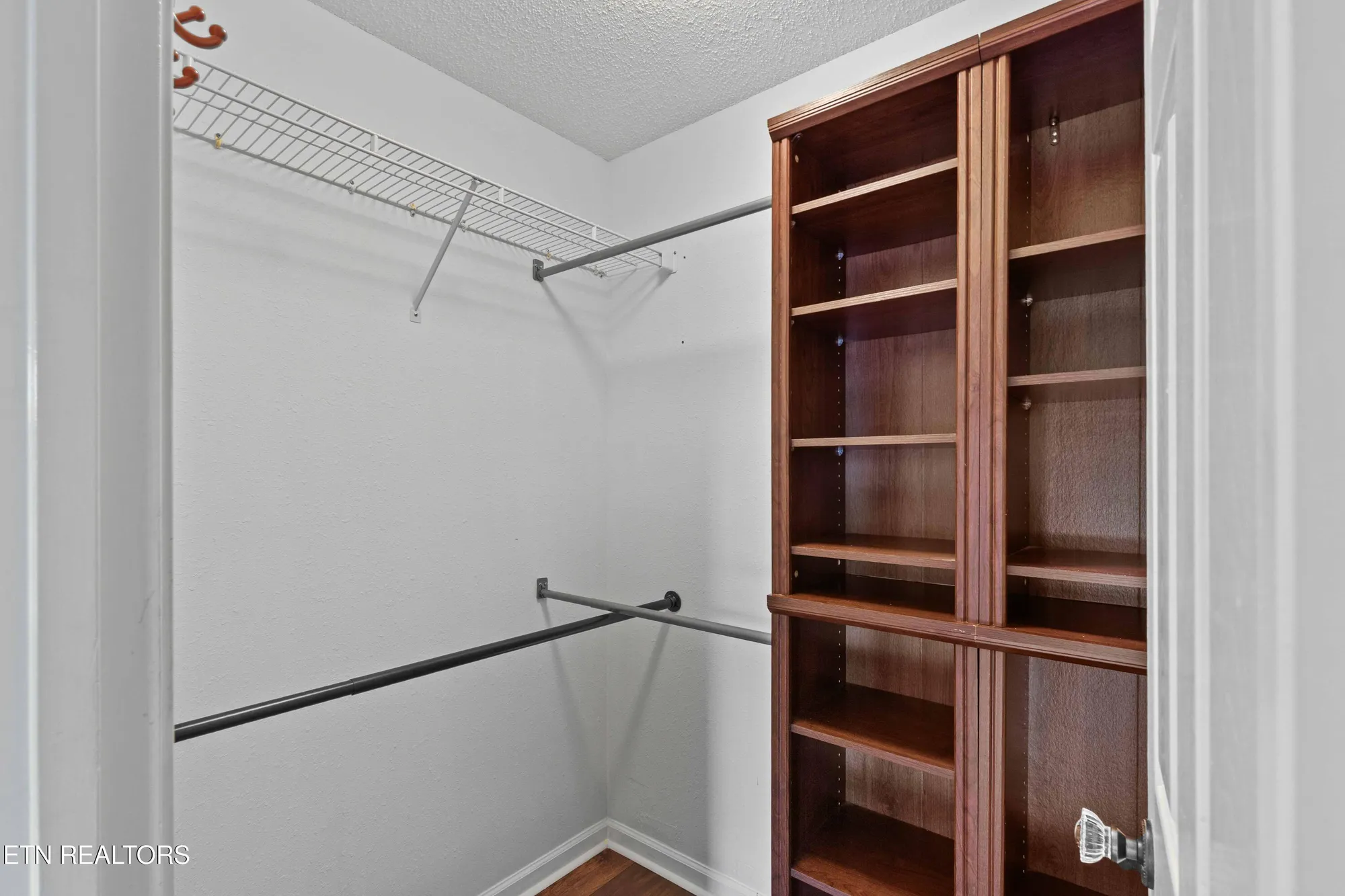 Property Slideshow image 16 of 33 | 121 yona way, Loudon, TN, 37774