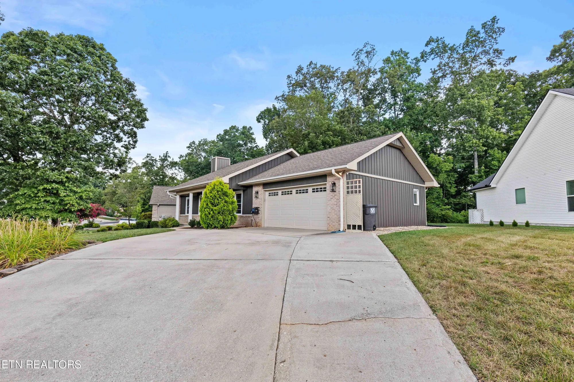 Property Slideshow image 33 of 33 | 121 yona way, Loudon, TN, 37774