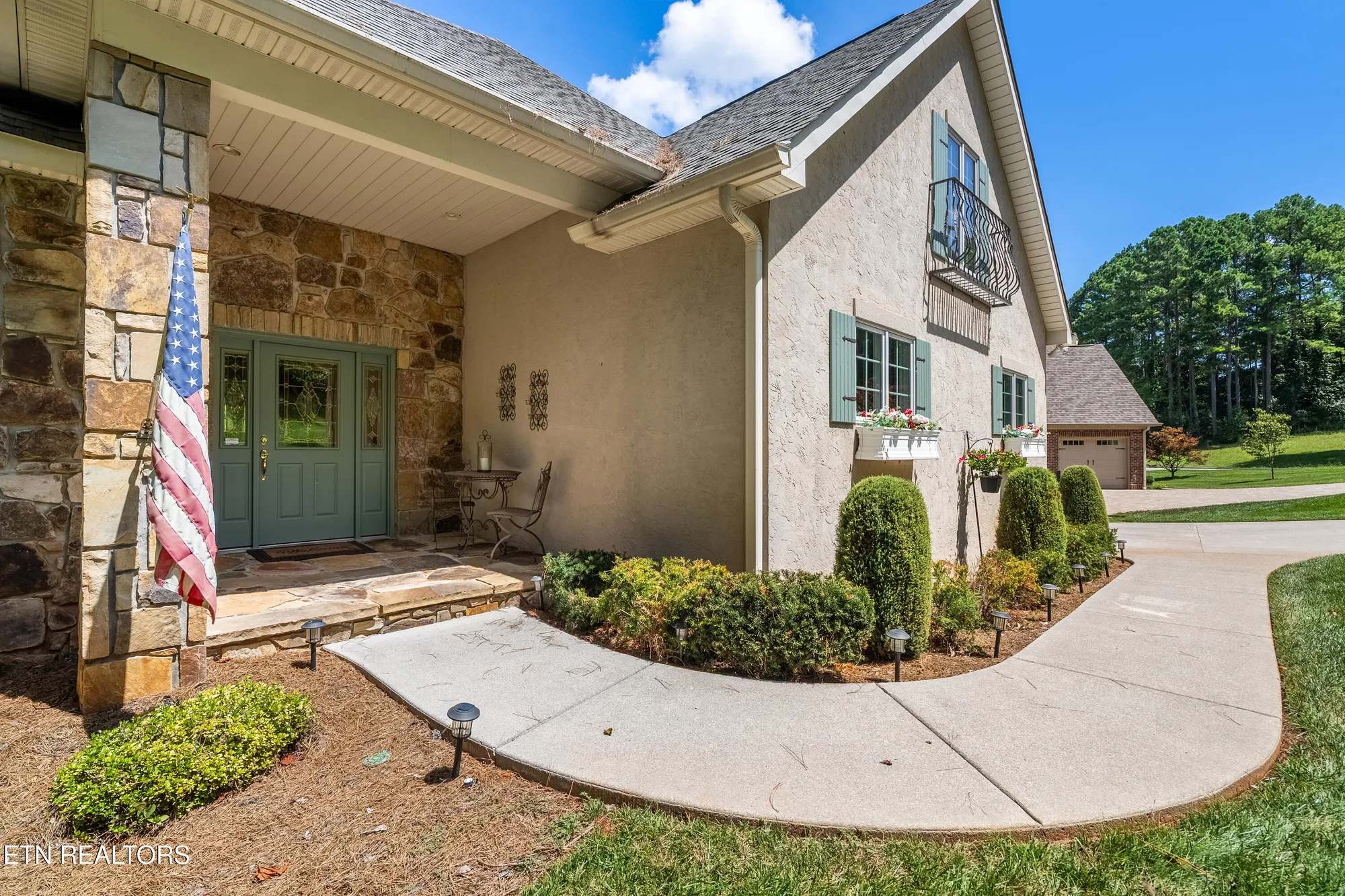 Property Slideshow image 8 of 56 | 300 marsh hawk dr, Vonore, TN, 37885