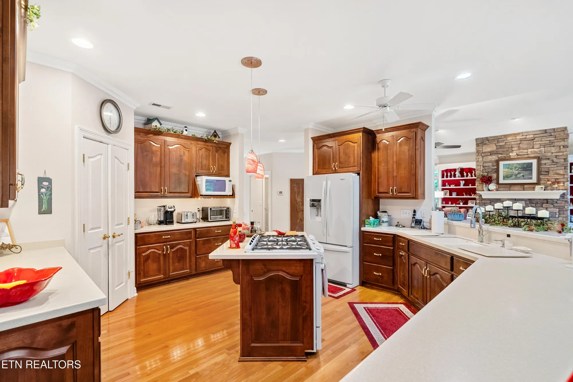 Property Slideshow image 15 of 56 | 300 marsh hawk dr, Vonore, TN, 37885