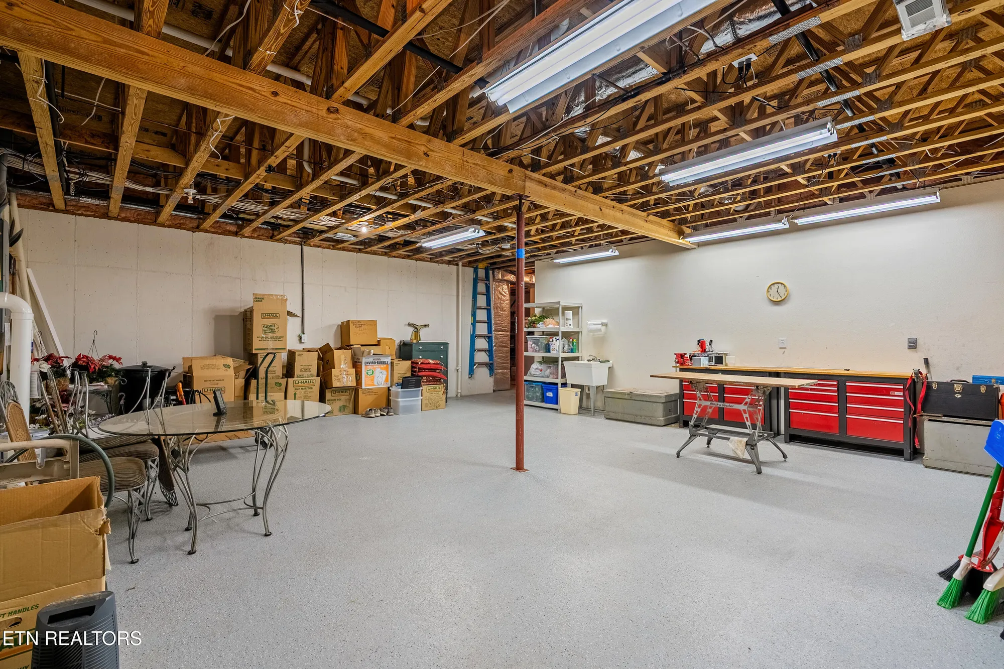 Property Slideshow image 46 of 56 | 300 marsh hawk dr, Vonore, TN, 37885