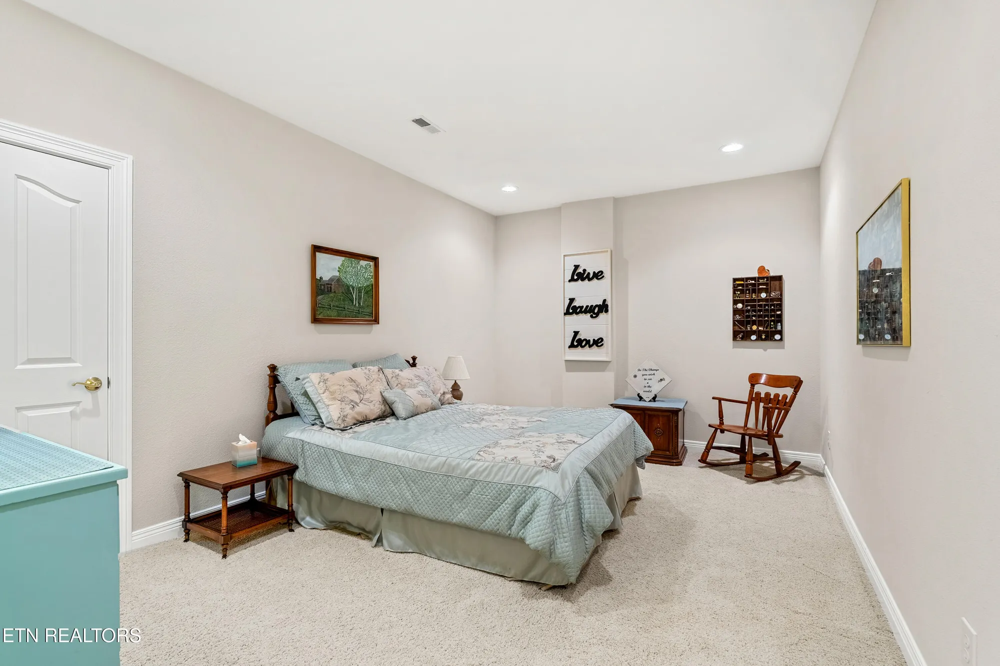 Property Slideshow image 42 of 56 | 300 marsh hawk dr, Vonore, TN, 37885