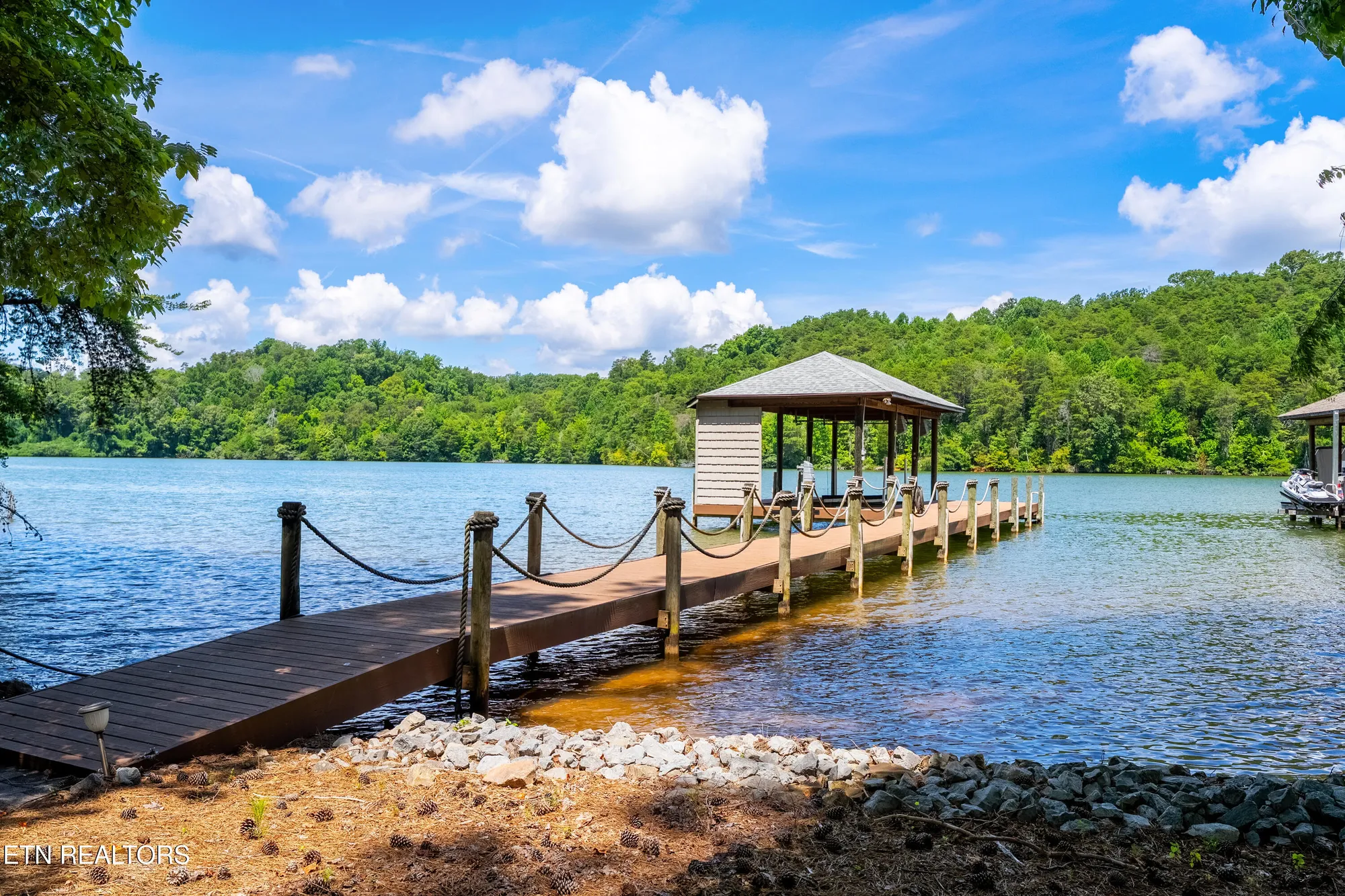 Property Slideshow image 51 of 56 | 300 marsh hawk dr, Vonore, TN, 37885