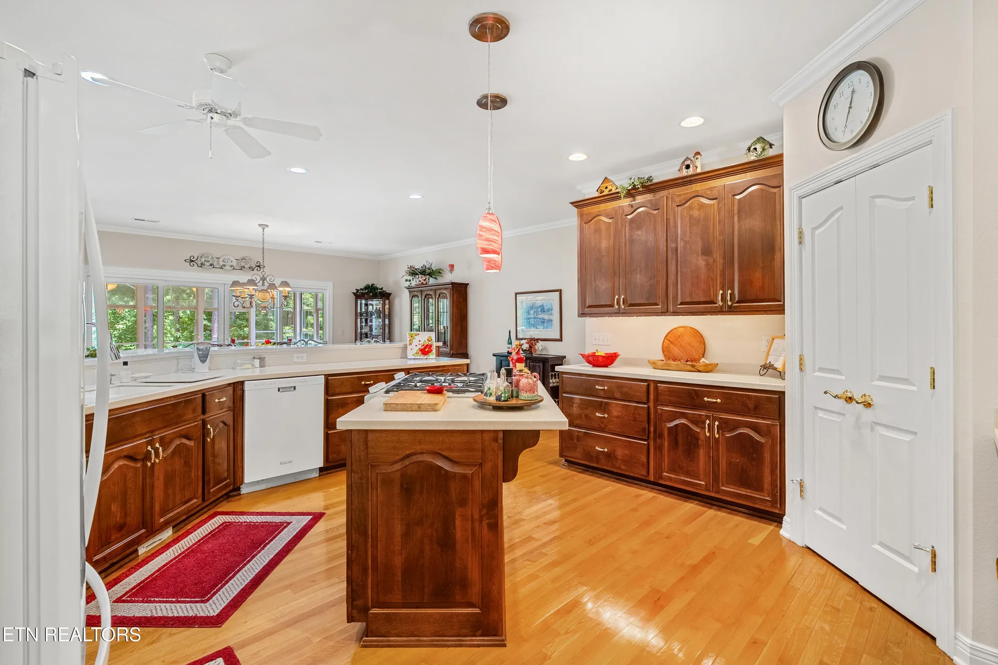 Property Slideshow image 17 of 56 | 300 marsh hawk dr, Vonore, TN, 37885