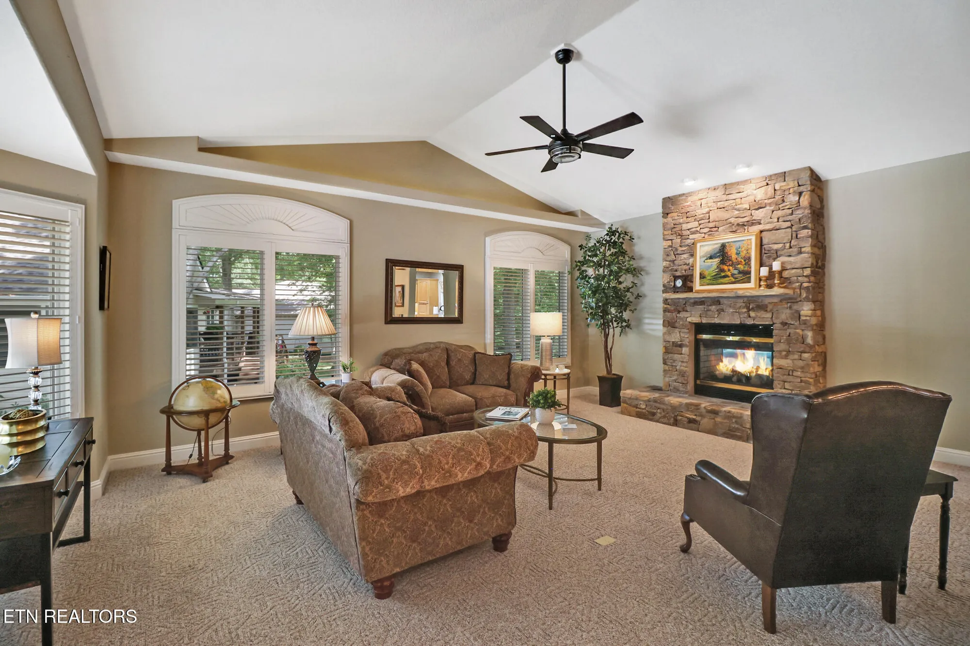 Property Slideshow image 11 of 53 | 125 forest hill dr, Crossville, TN, 38558