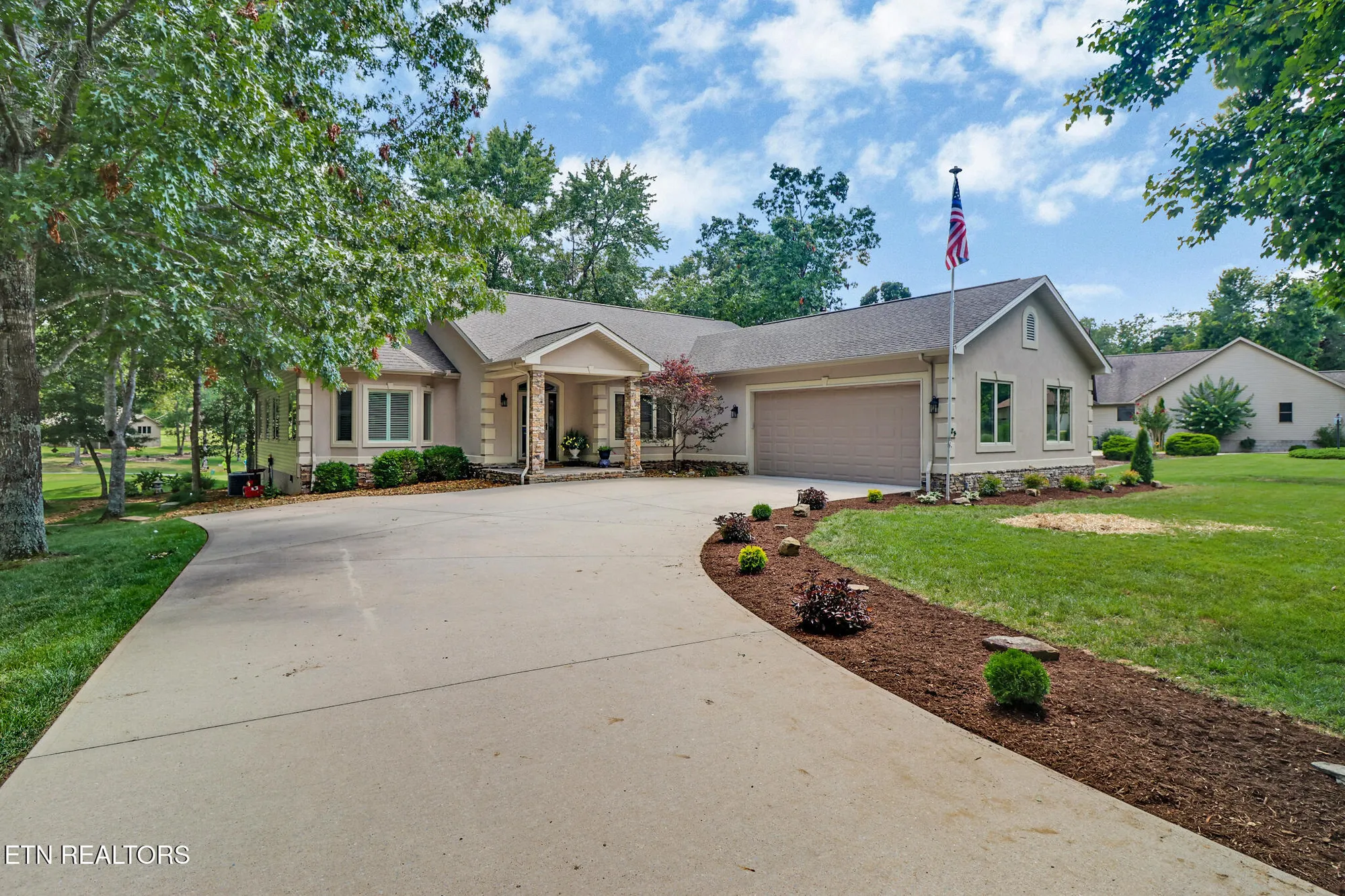 Property Slideshow image 1 of 53 | 125 forest hill dr, Crossville, TN, 38558