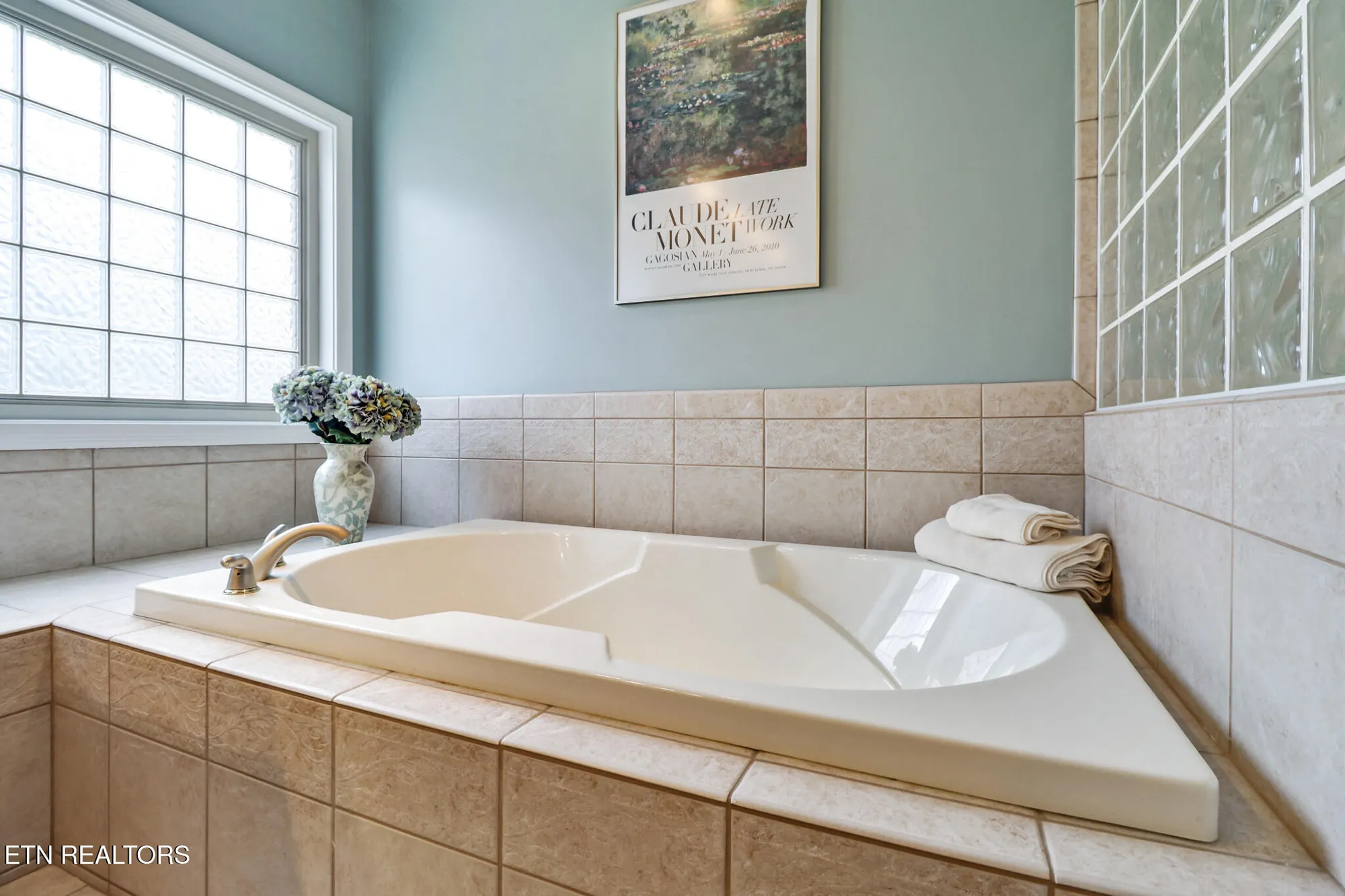 Property Slideshow image 29 of 53 | 125 forest hill dr, Crossville, TN, 38558