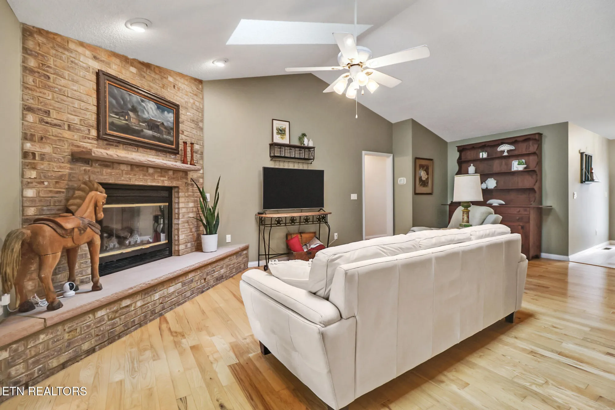 Property Slideshow image 9 of 52 | 37 clinebrook dr, Crossville, TN, 38558