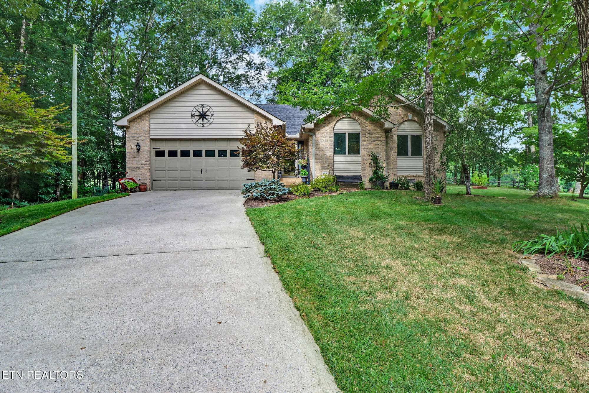 Property Slideshow image 1 of 52 | 37 clinebrook dr, Crossville, TN, 38558