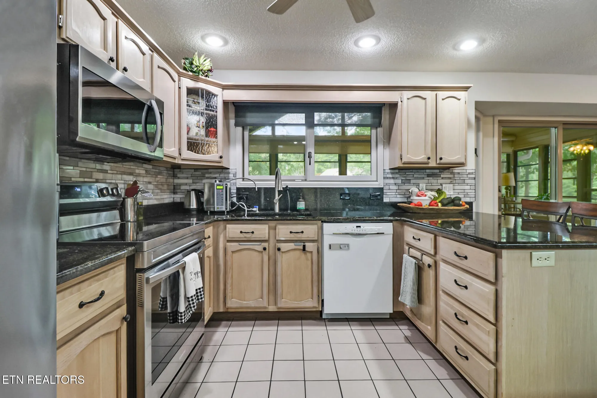 Property Slideshow image 28 of 52 | 37 clinebrook dr, Crossville, TN, 38558