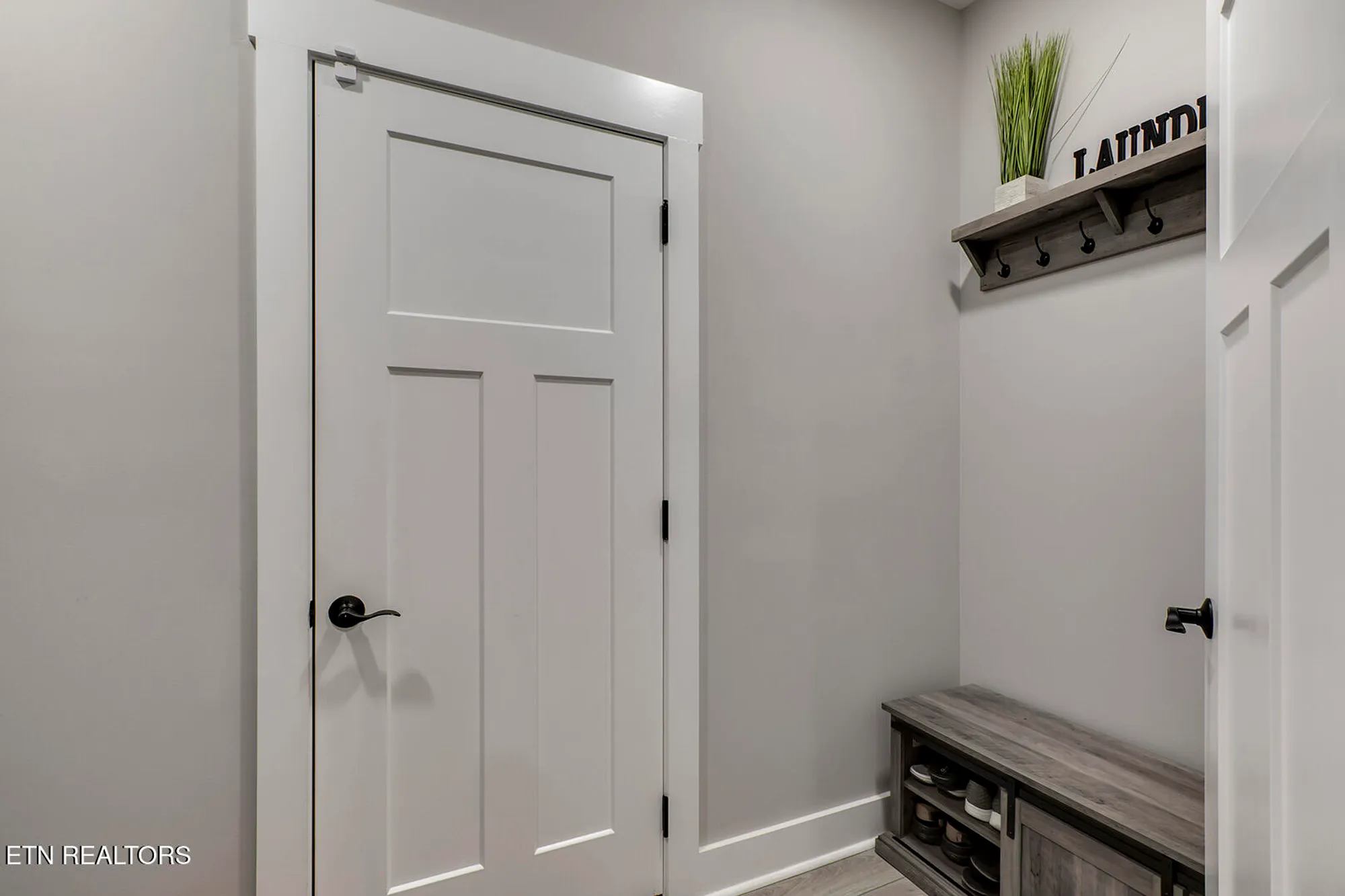 Property Slideshow image 33 of 51 | 308 oostagala ln, Loudon, TN, 37774