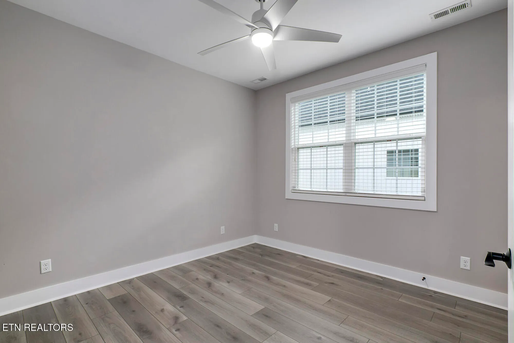 Property Slideshow image 35 of 51 | 308 oostagala ln, Loudon, TN, 37774