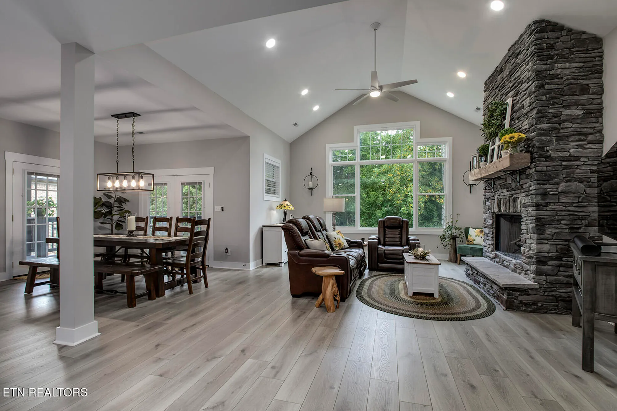 Property Slideshow image 3 of 51 | 308 oostagala ln, Loudon, TN, 37774