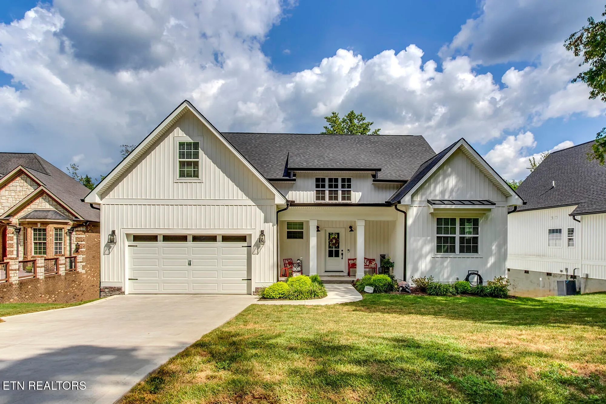 Property Slideshow image 1 of 51 | 308 oostagala ln, Loudon, TN, 37774