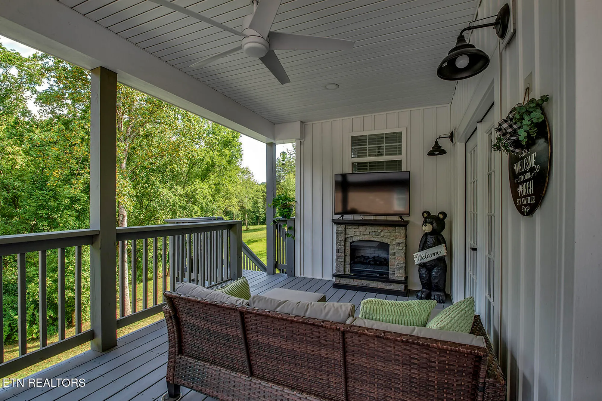 Property Slideshow image 14 of 51 | 308 oostagala ln, Loudon, TN, 37774