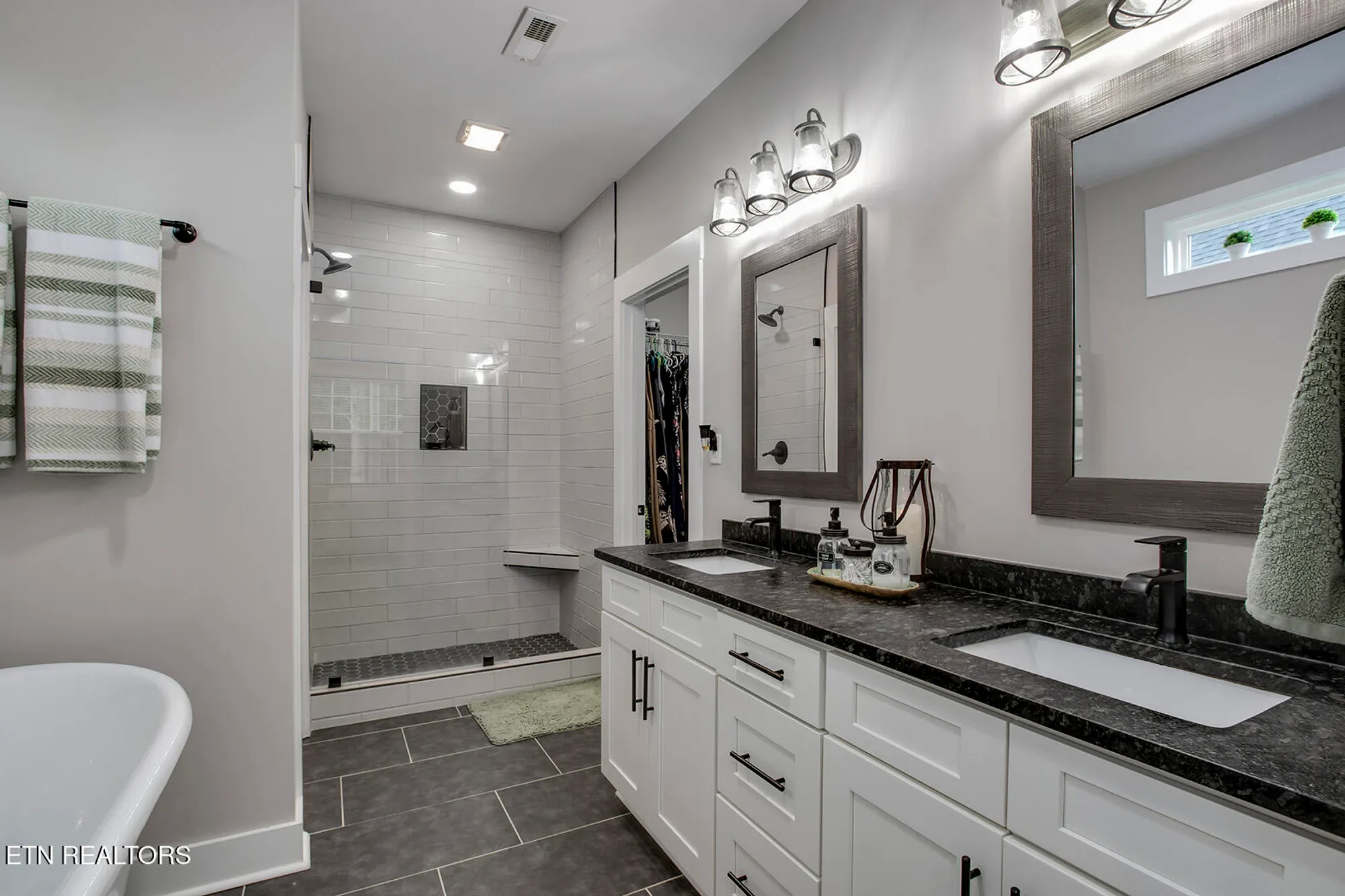 Property Slideshow image 29 of 51 | 308 oostagala ln, Loudon, TN, 37774