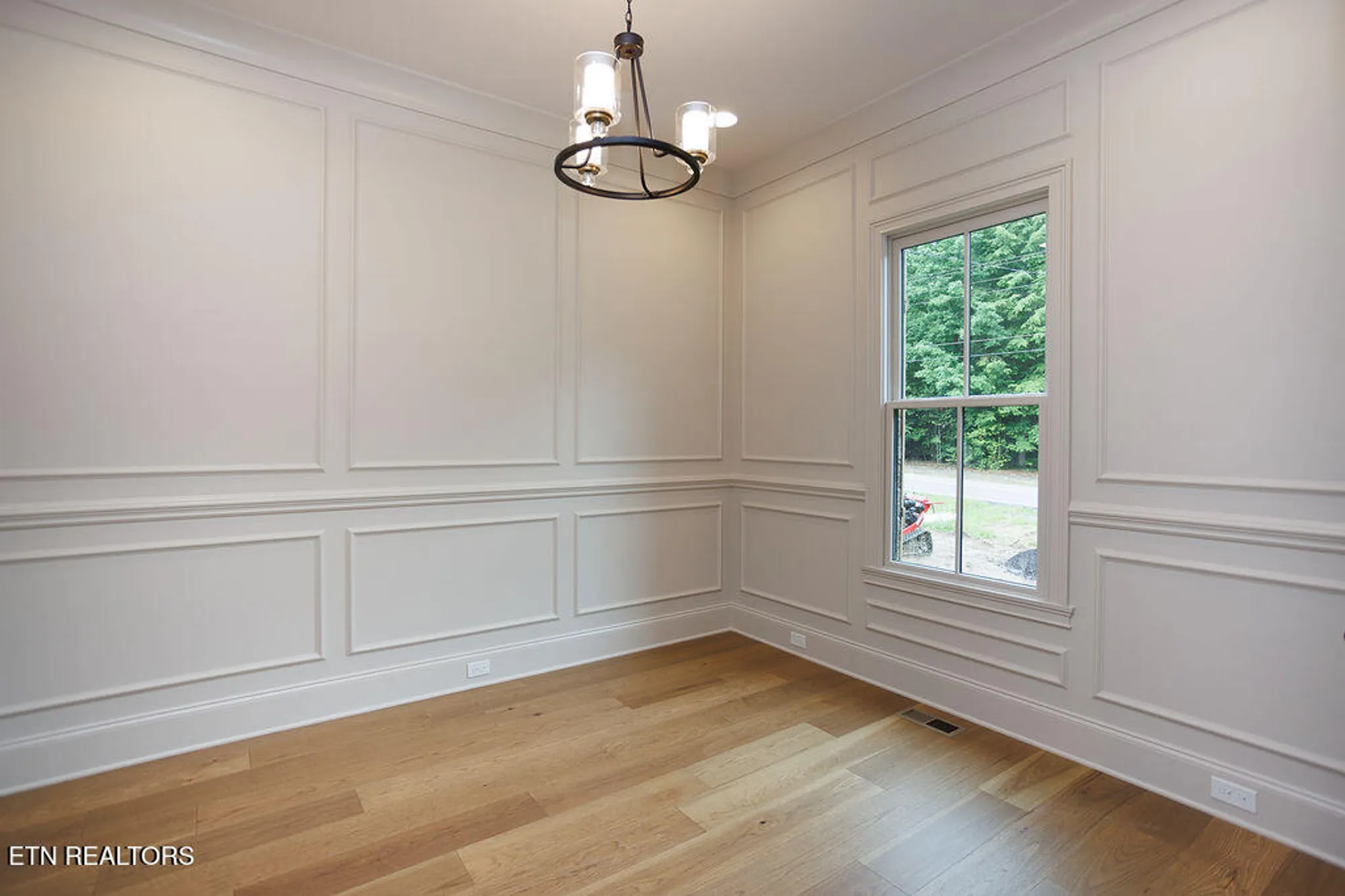 Property Slideshow image 26 of 47 | 150 forest view dr, Crossville, TN, 38558