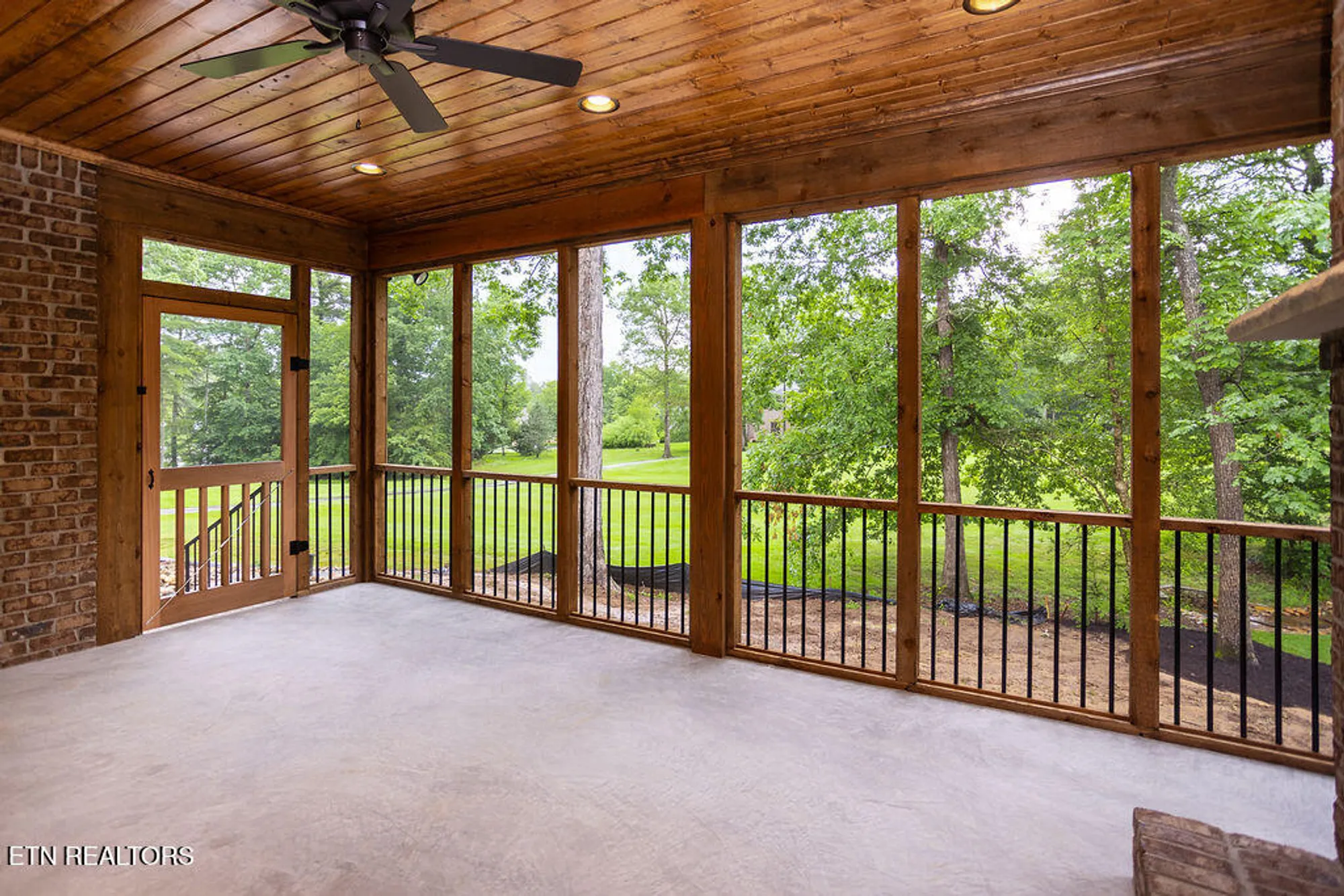 Property Slideshow image 31 of 47 | 150 forest view dr, Crossville, TN, 38558