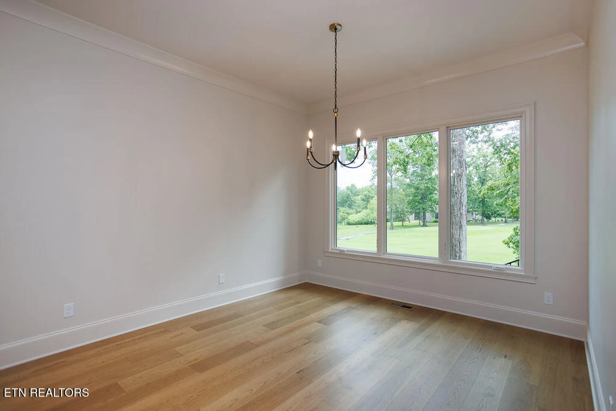 Property Slideshow image 10 of 47 | 150 forest view dr, Crossville, TN, 38558