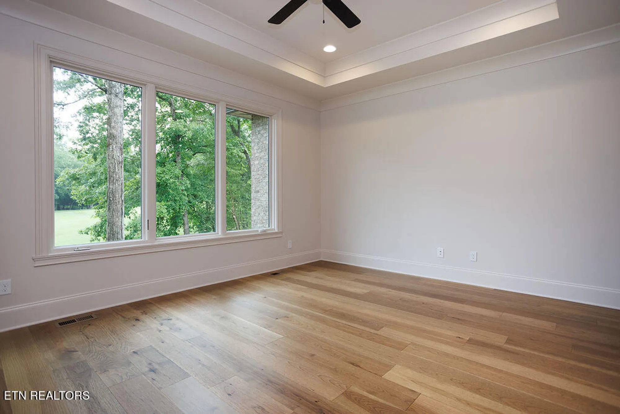 Property Slideshow image 13 of 47 | 150 forest view dr, Crossville, TN, 38558