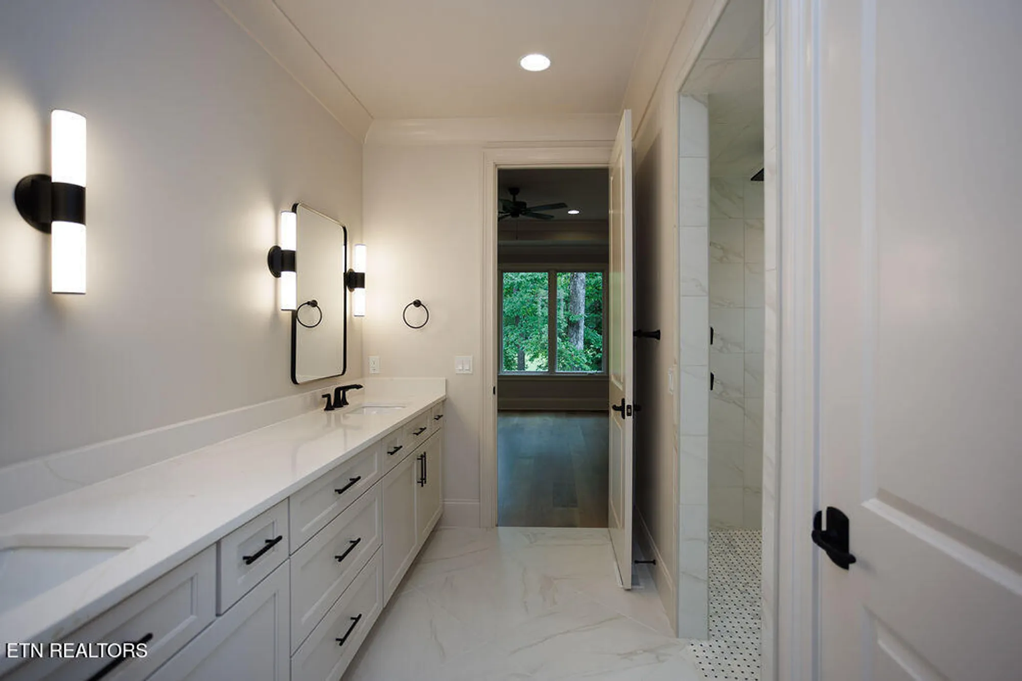 Property Slideshow image 15 of 47 | 150 forest view dr, Crossville, TN, 38558