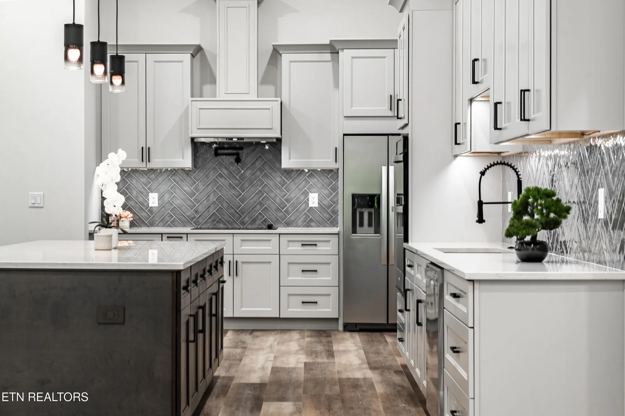 Property Slideshow image 17 of 60 | 222 oostanali way, Loudon, TN, 37774