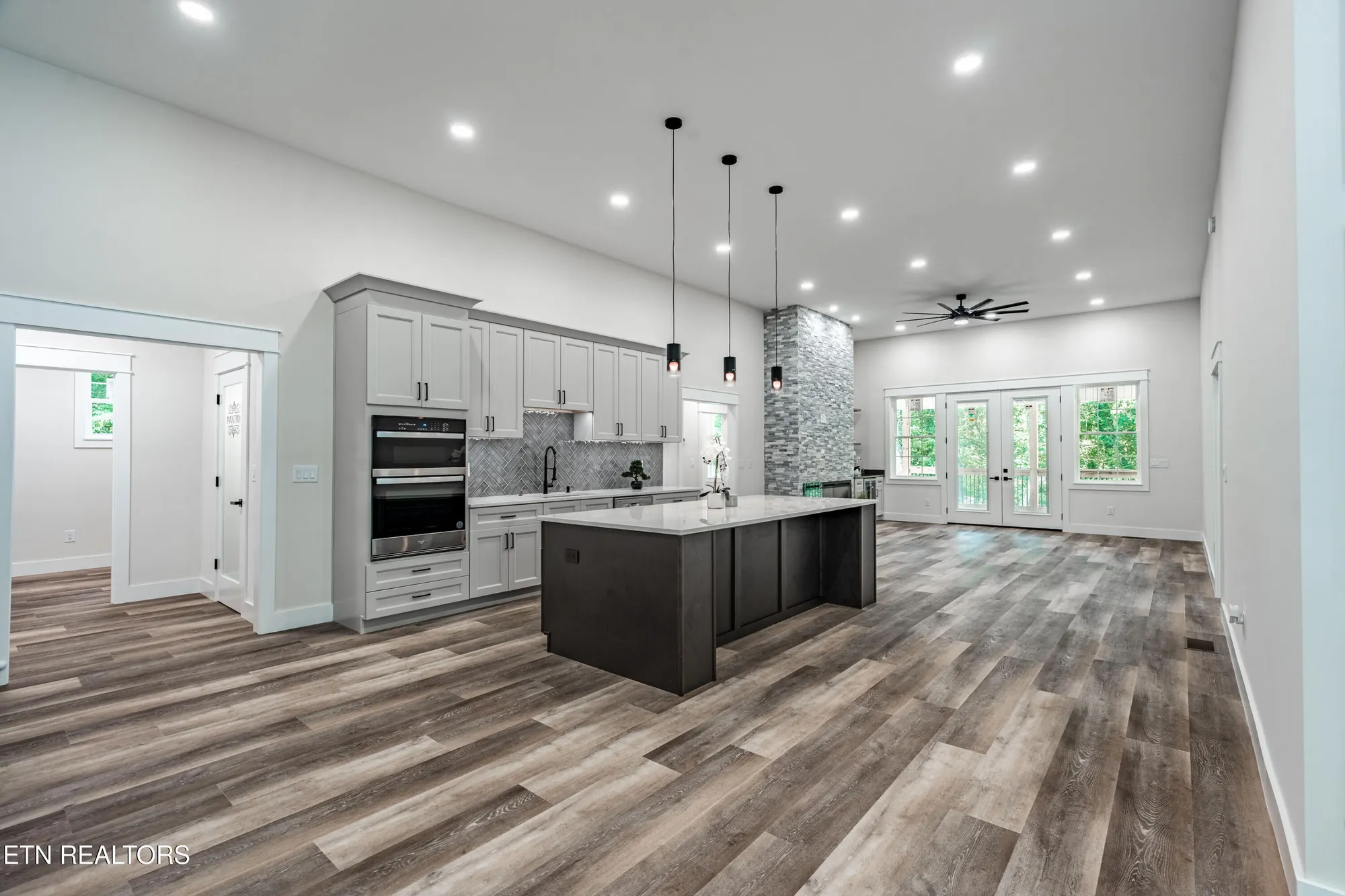 Property Slideshow image 20 of 60 | 222 oostanali way, Loudon, TN, 37774