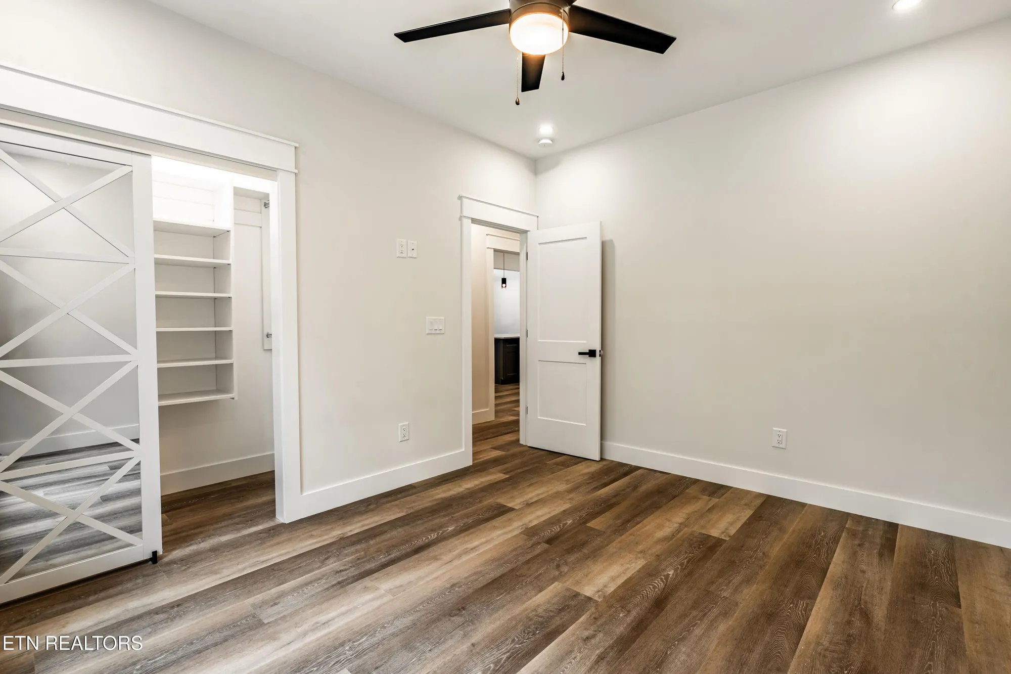 Property Slideshow image 47 of 60 | 222 oostanali way, Loudon, TN, 37774