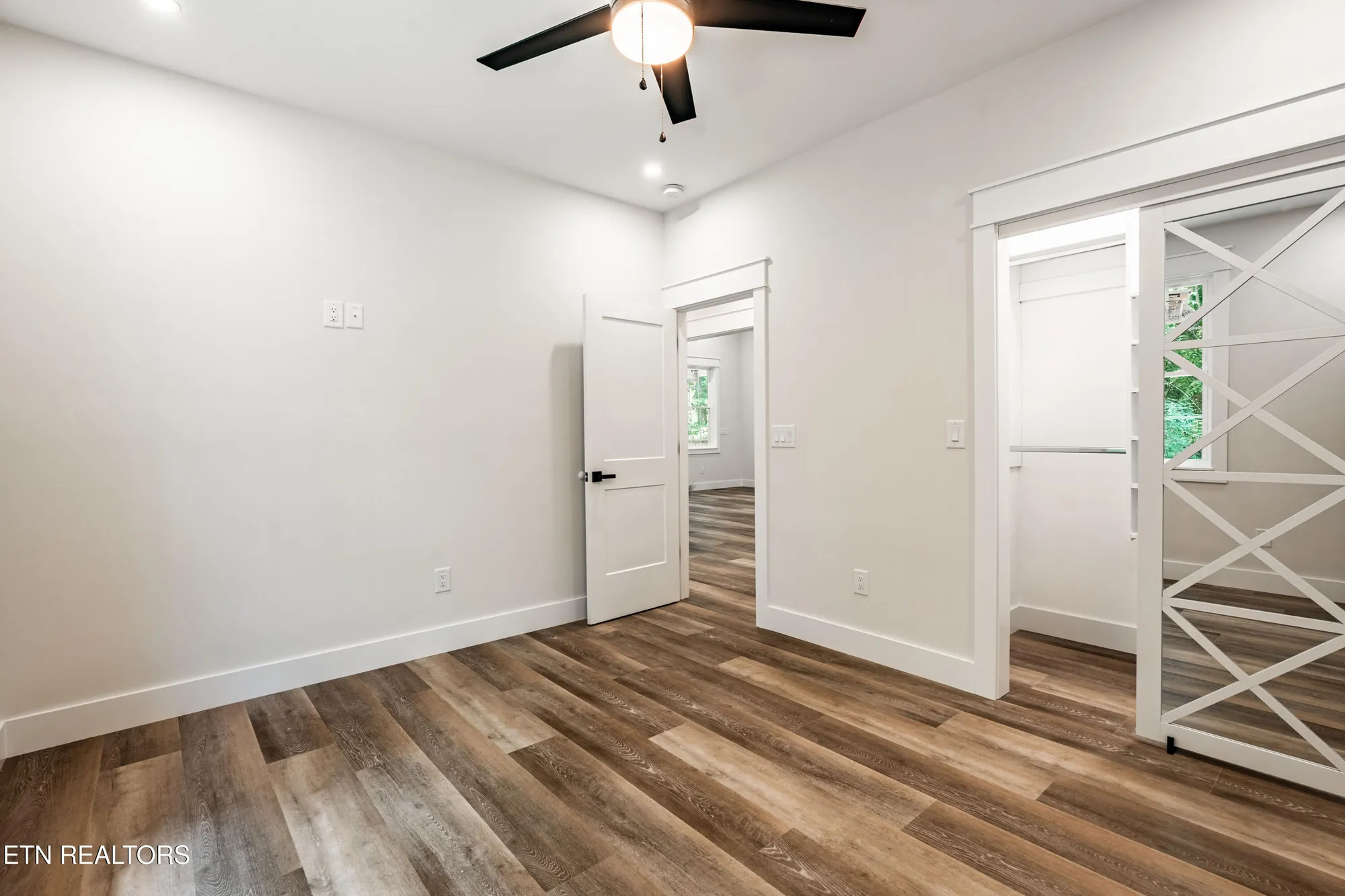 Property Slideshow image 49 of 60 | 222 oostanali way, Loudon, TN, 37774