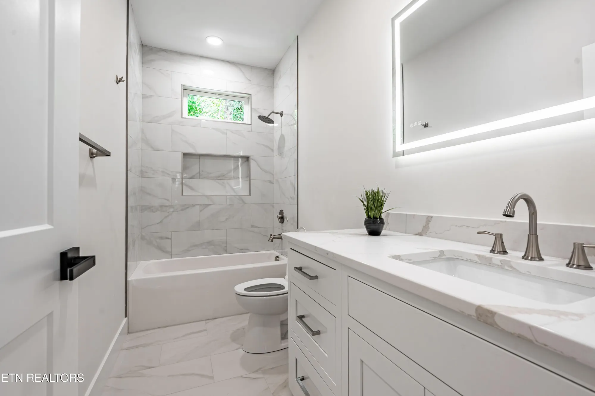 Property Slideshow image 50 of 60 | 222 oostanali way, Loudon, TN, 37774