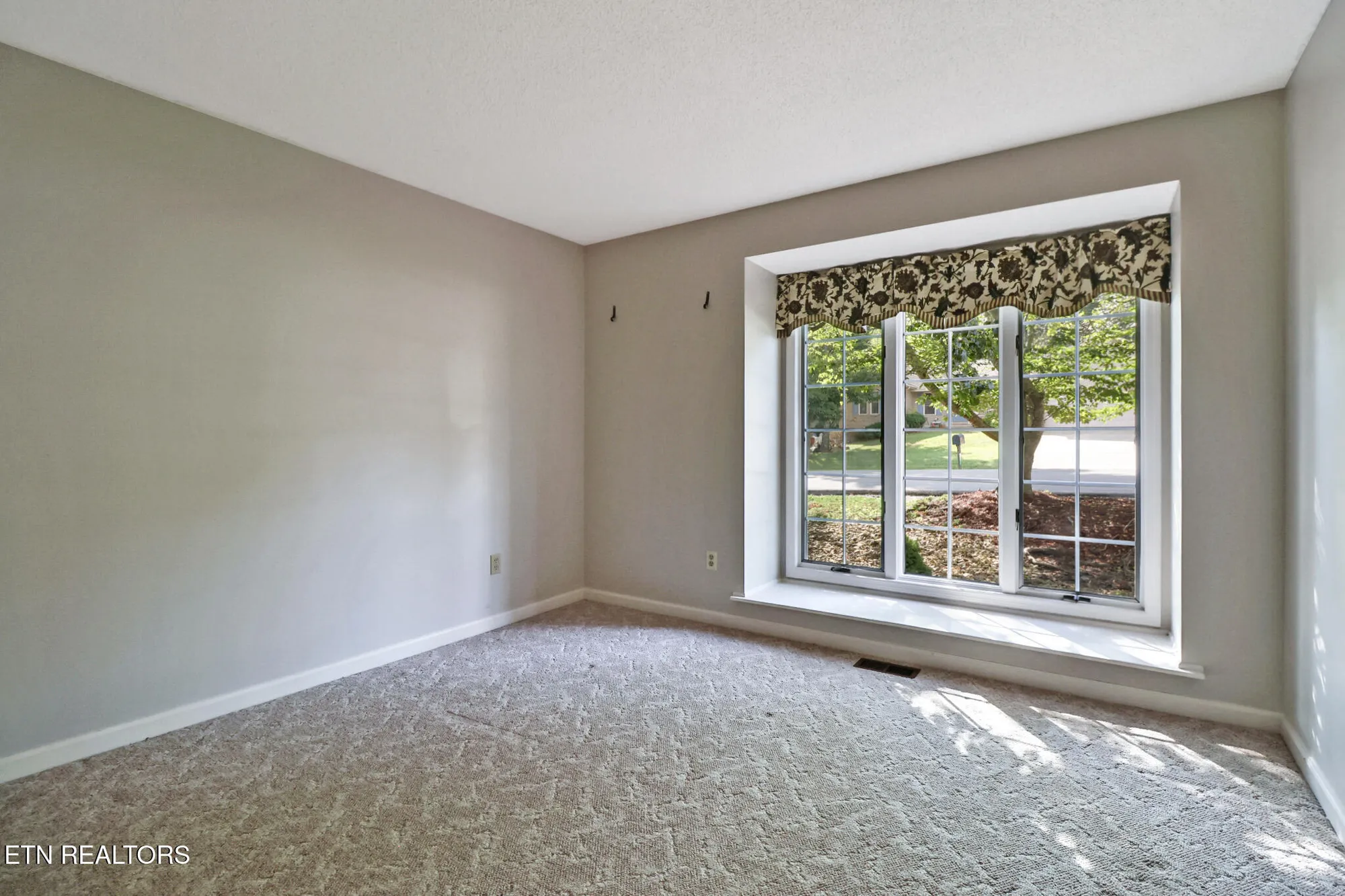 Property Slideshow image 27 of 50 | 181 snead dr, Crossville, TN, 38558