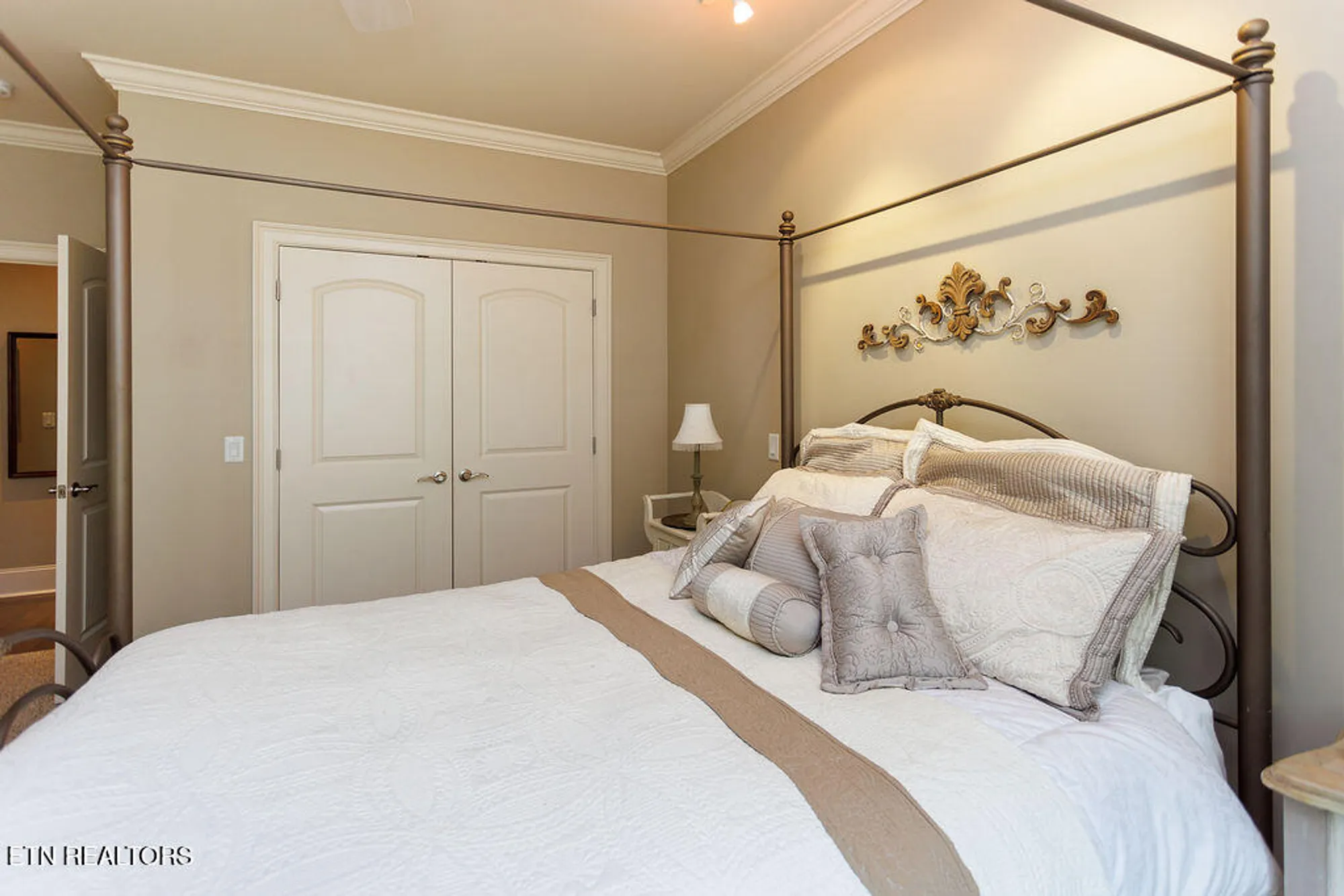 Property Slideshow image 37 of 56 | 77 abington pl, Crossville, TN, 38558