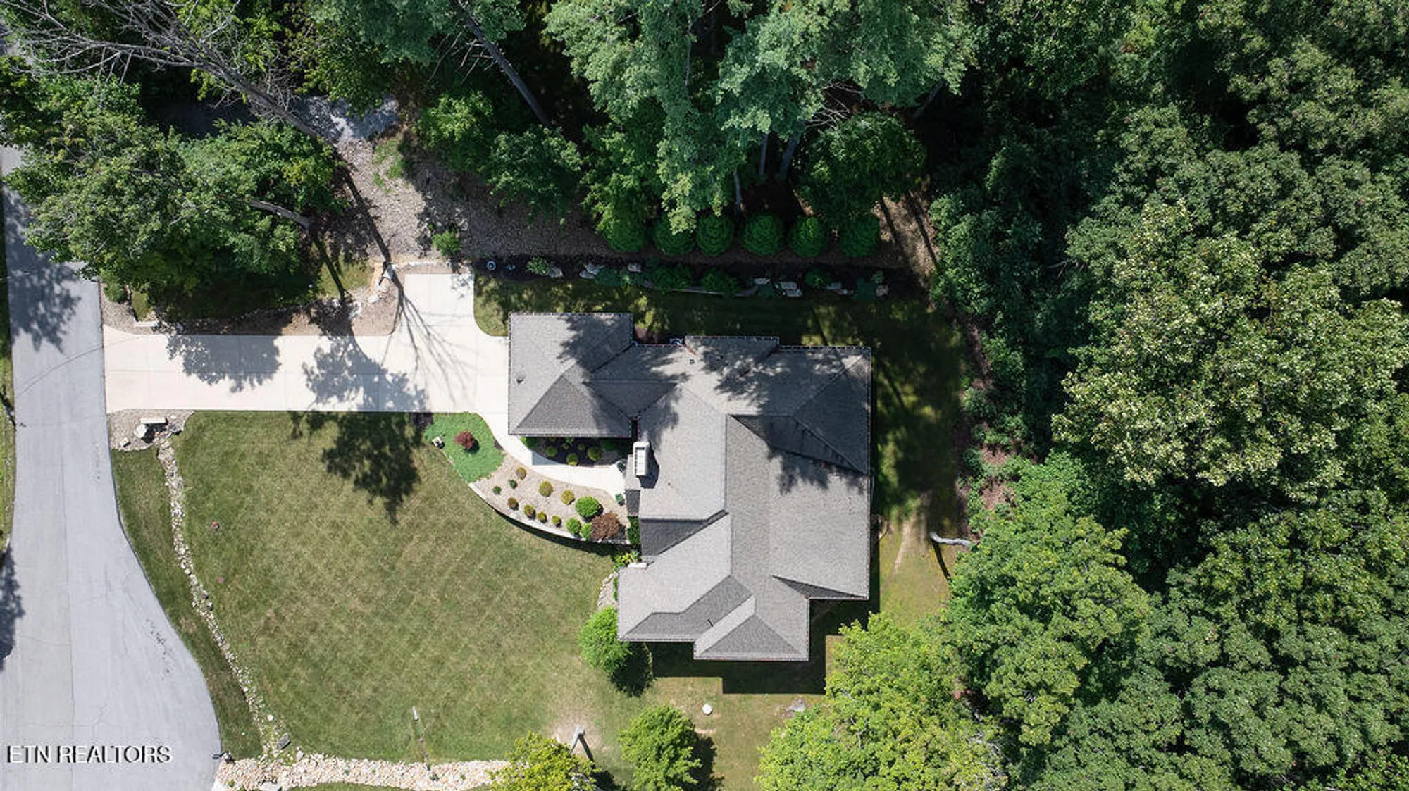 Property Slideshow image 54 of 56 | 77 abington pl, Crossville, TN, 38558