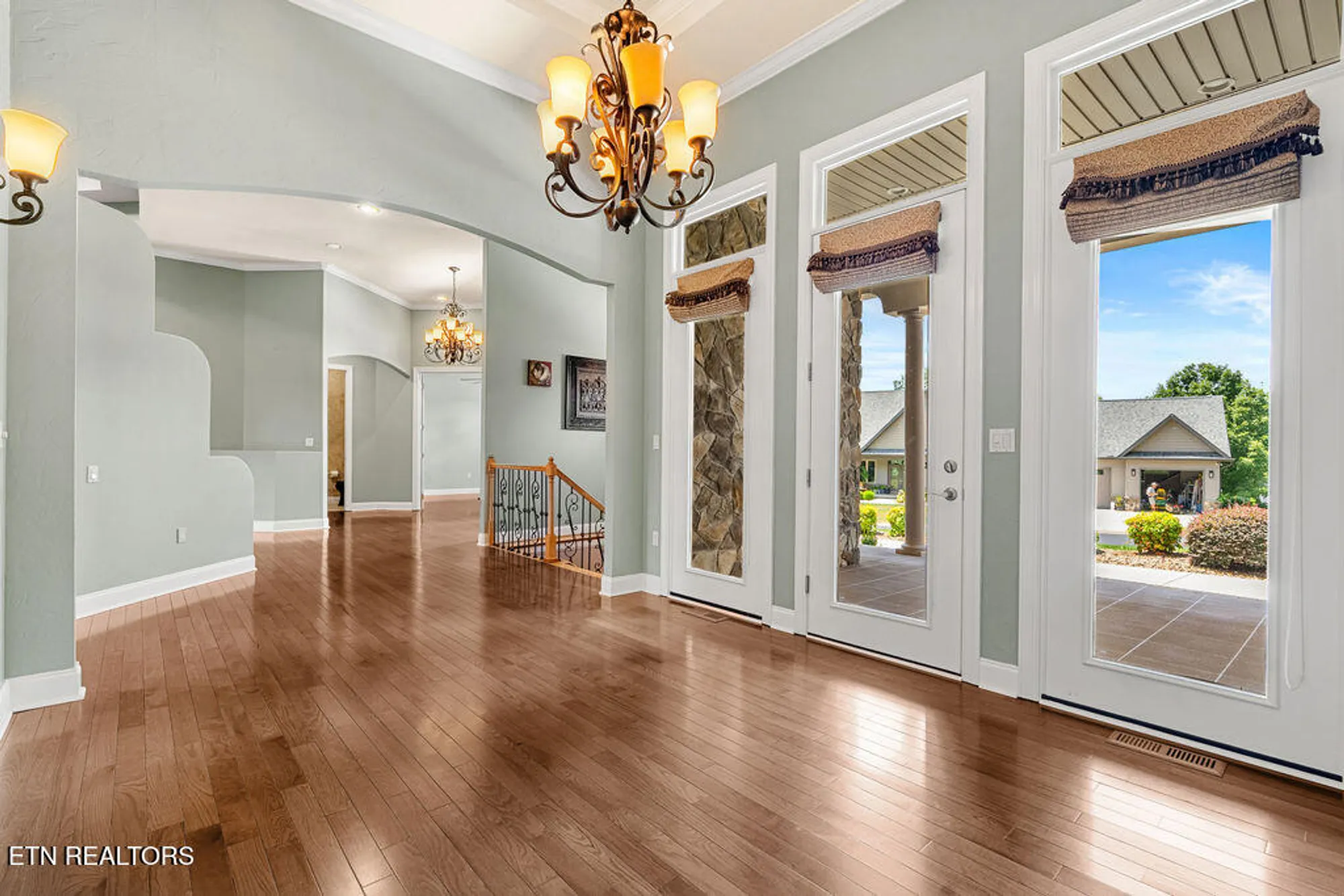 Property Slideshow image 10 of 62 | 402 catoosa ln, Loudon, TN, 37774