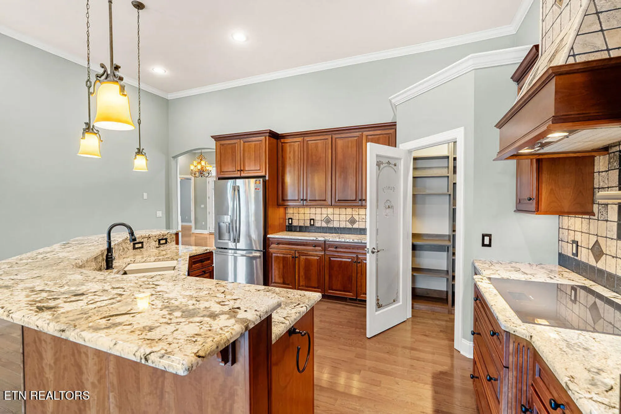 Property Slideshow image 25 of 62 | 402 catoosa ln, Loudon, TN, 37774