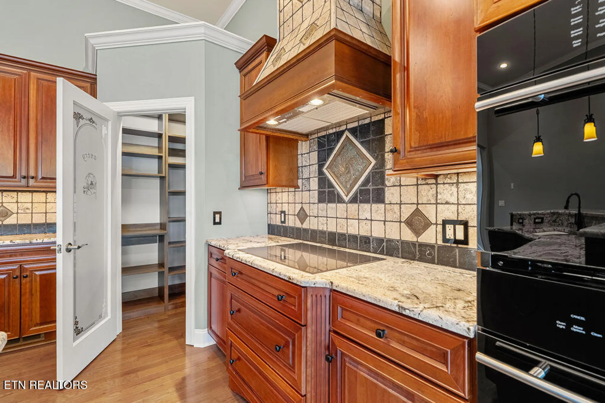 Property Slideshow image 26 of 62 | 402 catoosa ln, Loudon, TN, 37774