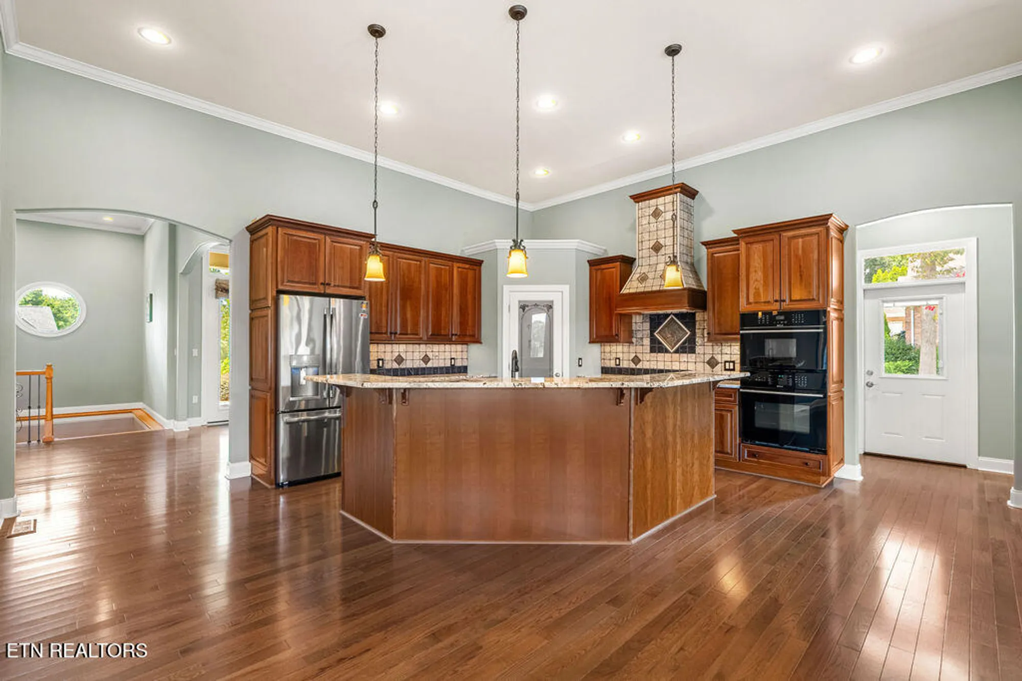 Property Slideshow image 30 of 62 | 402 catoosa ln, Loudon, TN, 37774
