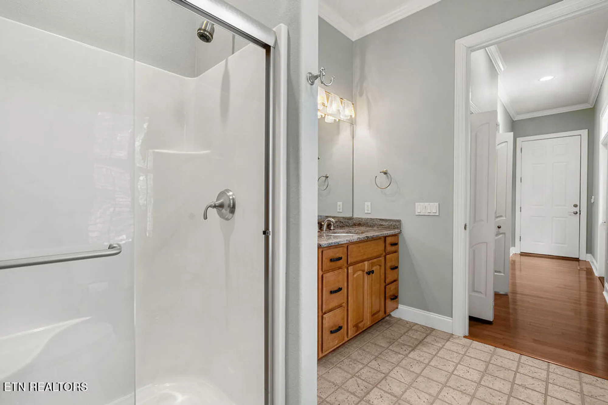 Property Slideshow image 35 of 62 | 402 catoosa ln, Loudon, TN, 37774