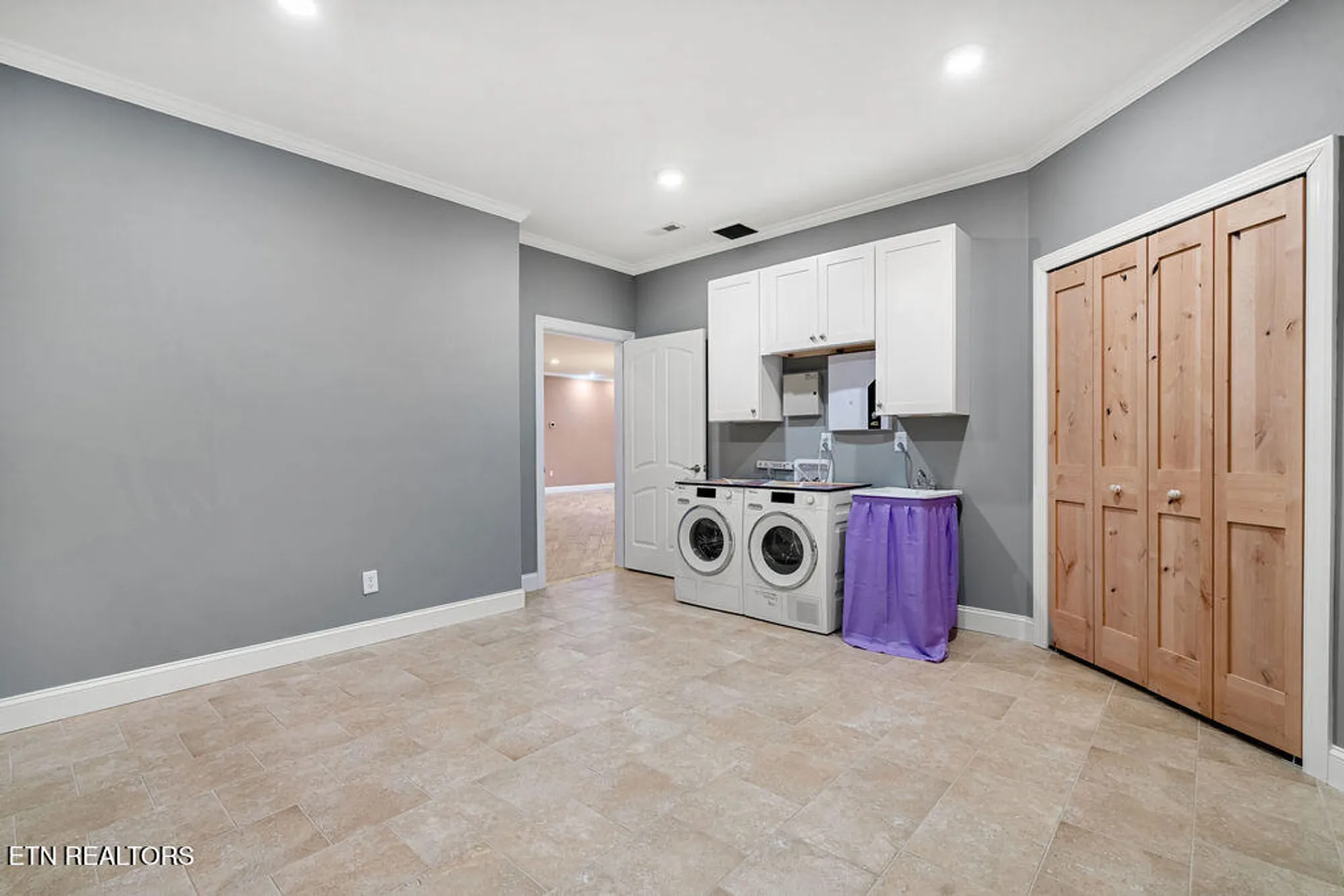 Property Slideshow image 46 of 62 | 402 catoosa ln, Loudon, TN, 37774