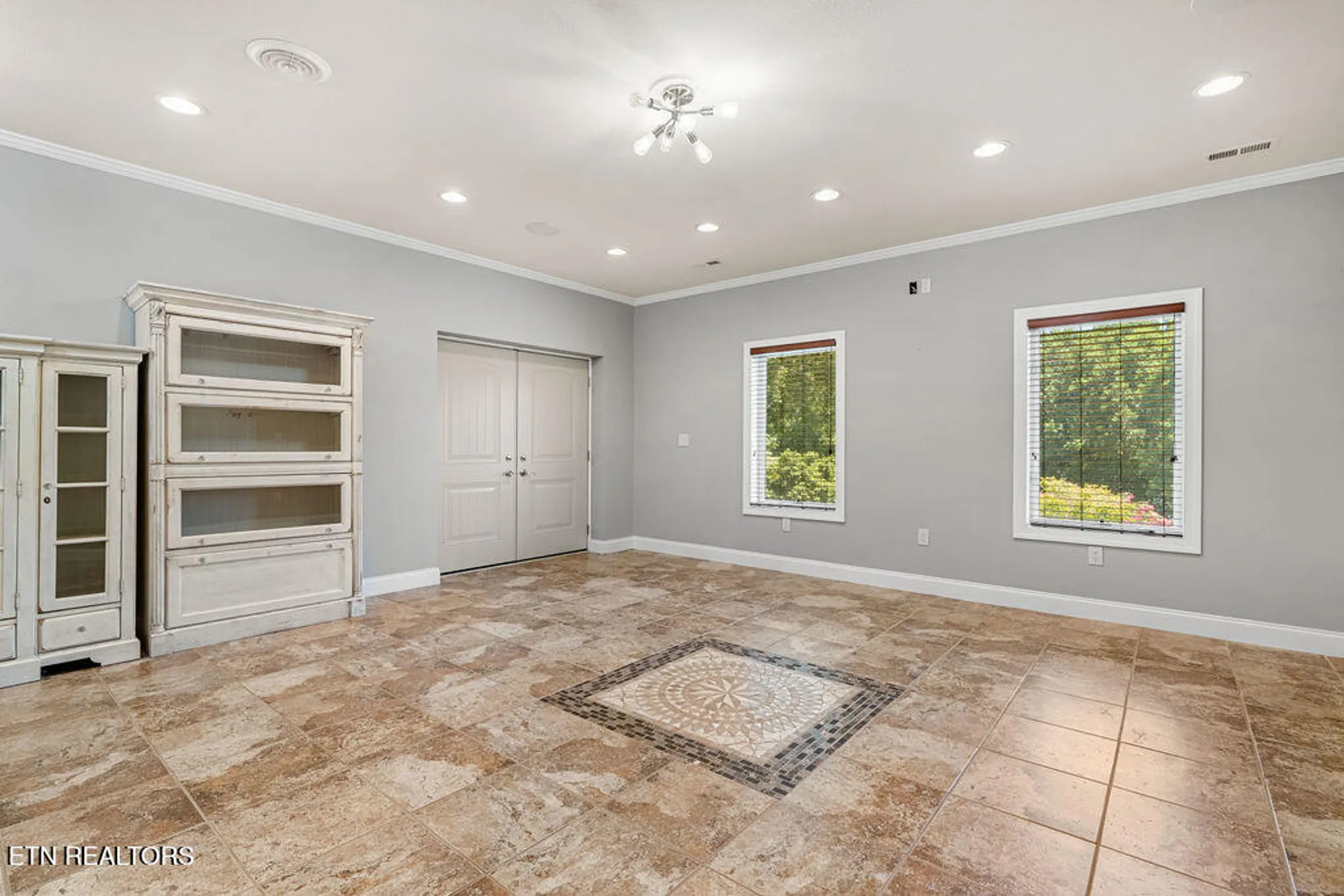 Property Slideshow image 47 of 62 | 402 catoosa ln, Loudon, TN, 37774