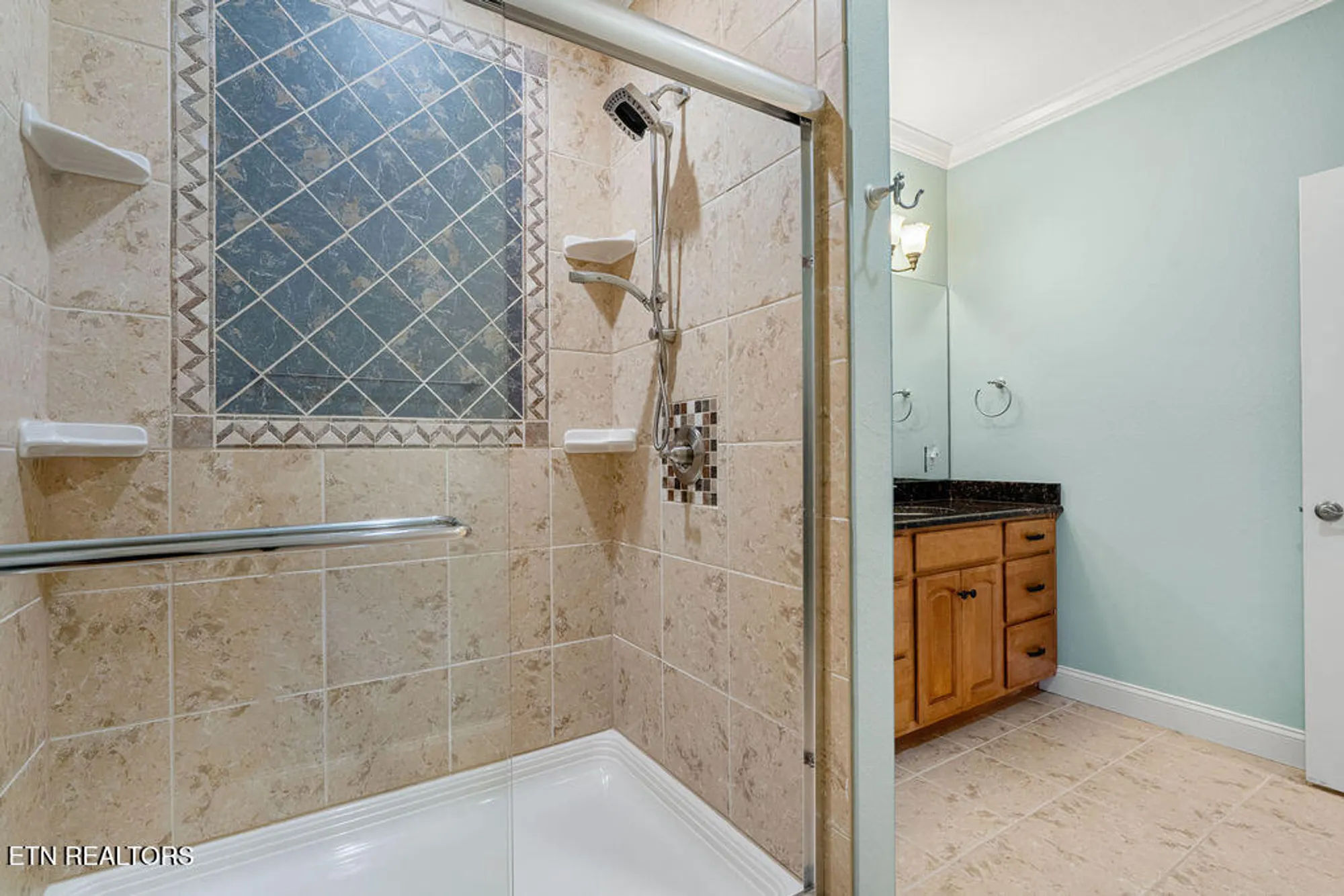 Property Slideshow image 55 of 62 | 402 catoosa ln, Loudon, TN, 37774