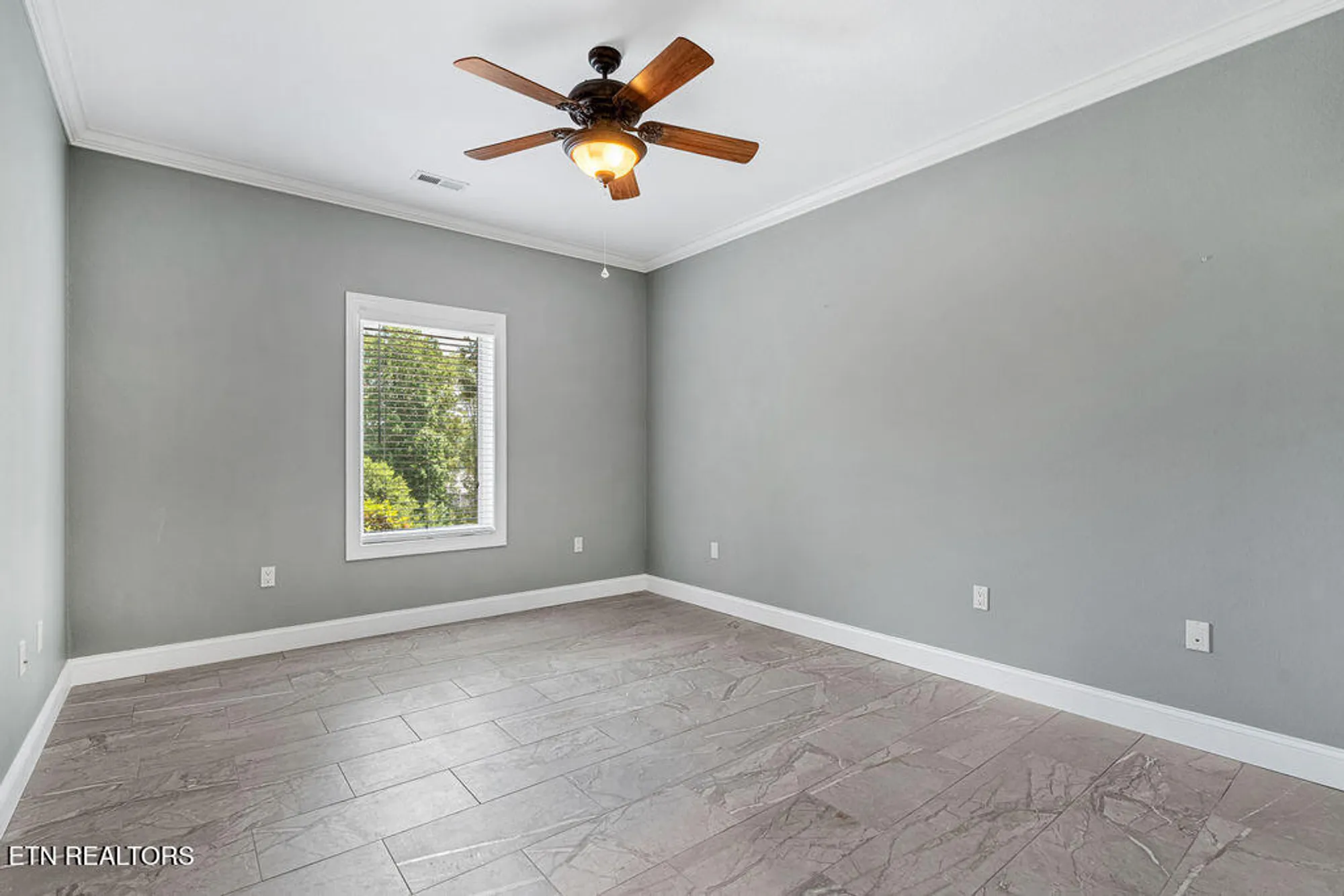 Property Slideshow image 57 of 62 | 402 catoosa ln, Loudon, TN, 37774