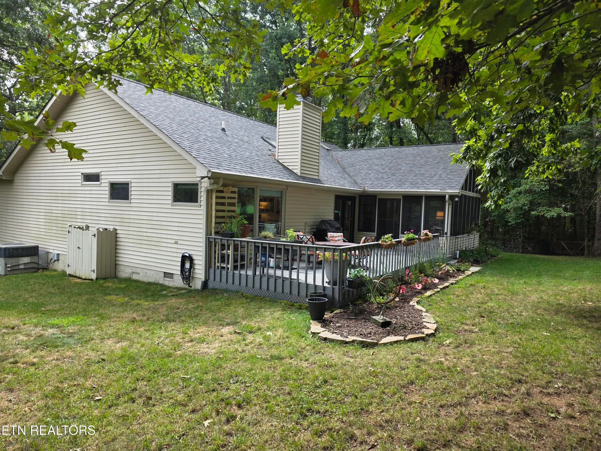 Property Slideshow image 40 of 52 | 37 clinebrook dr, Crossville, TN, 38558