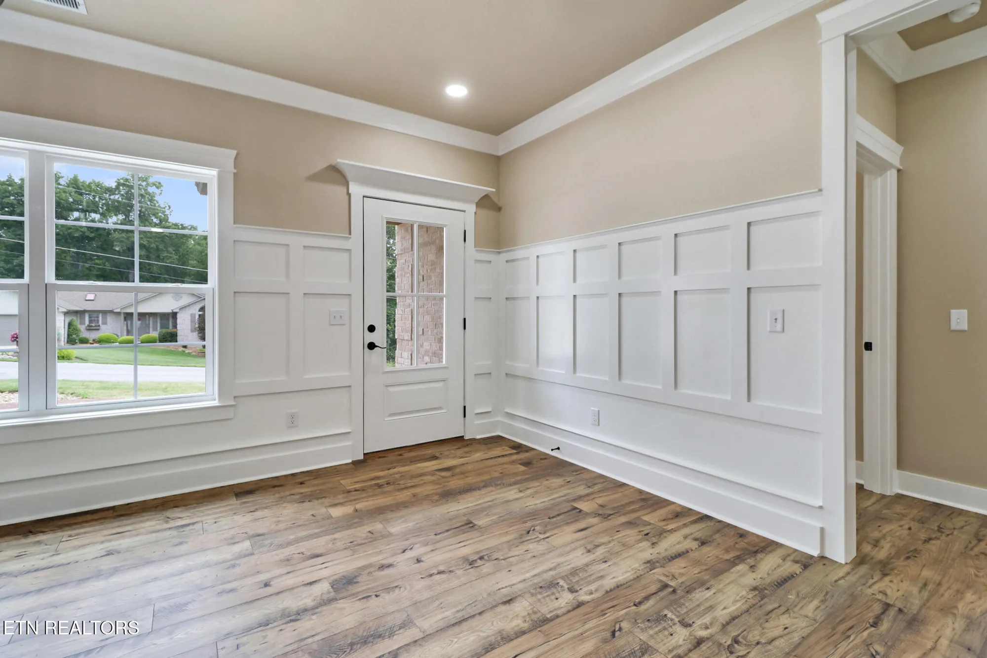 Property Slideshow image 6 of 50 | 630 lakeview dr, Crossville, TN, 38558