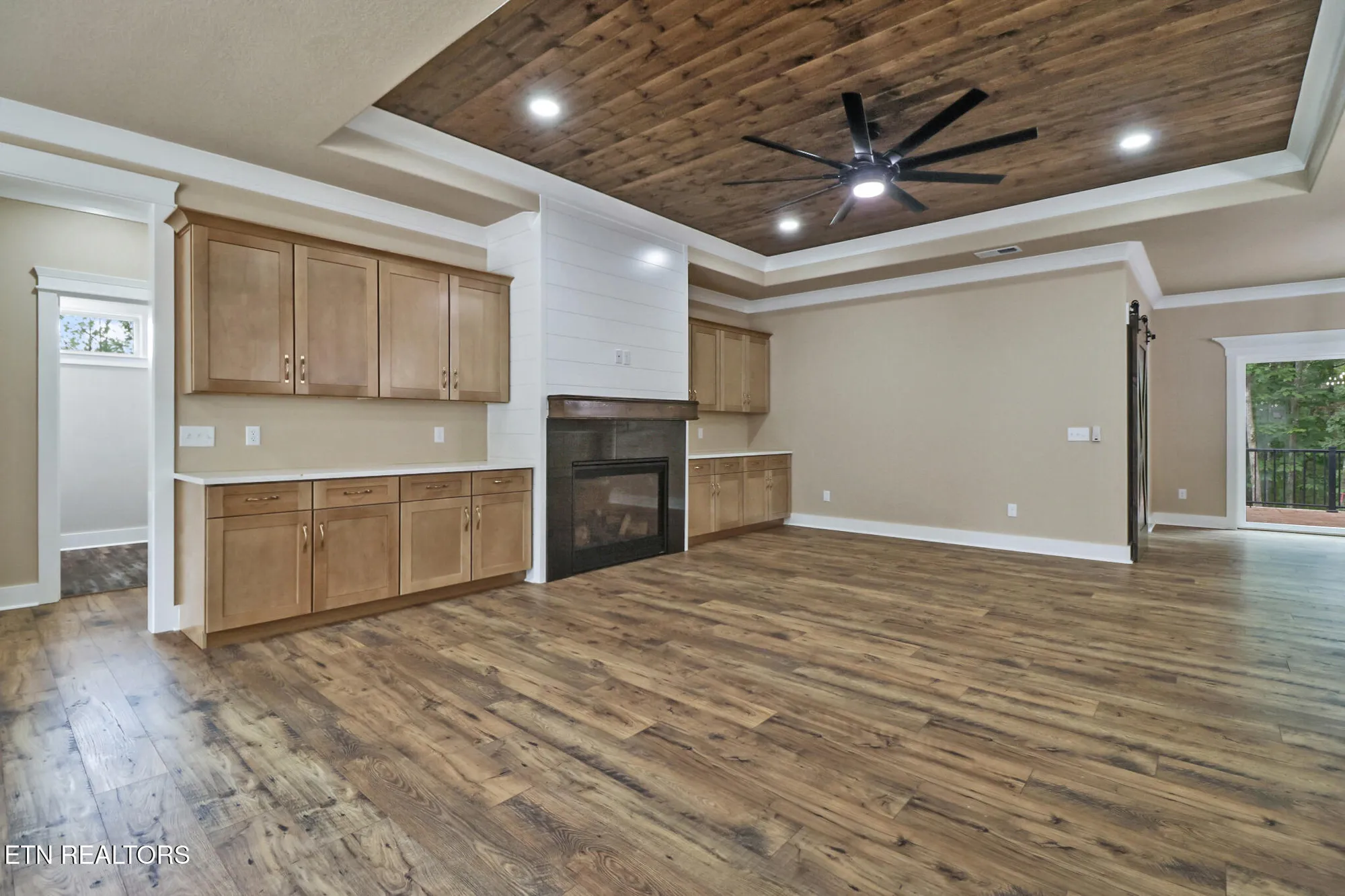 Property Slideshow image 16 of 50 | 630 lakeview dr, Crossville, TN, 38558