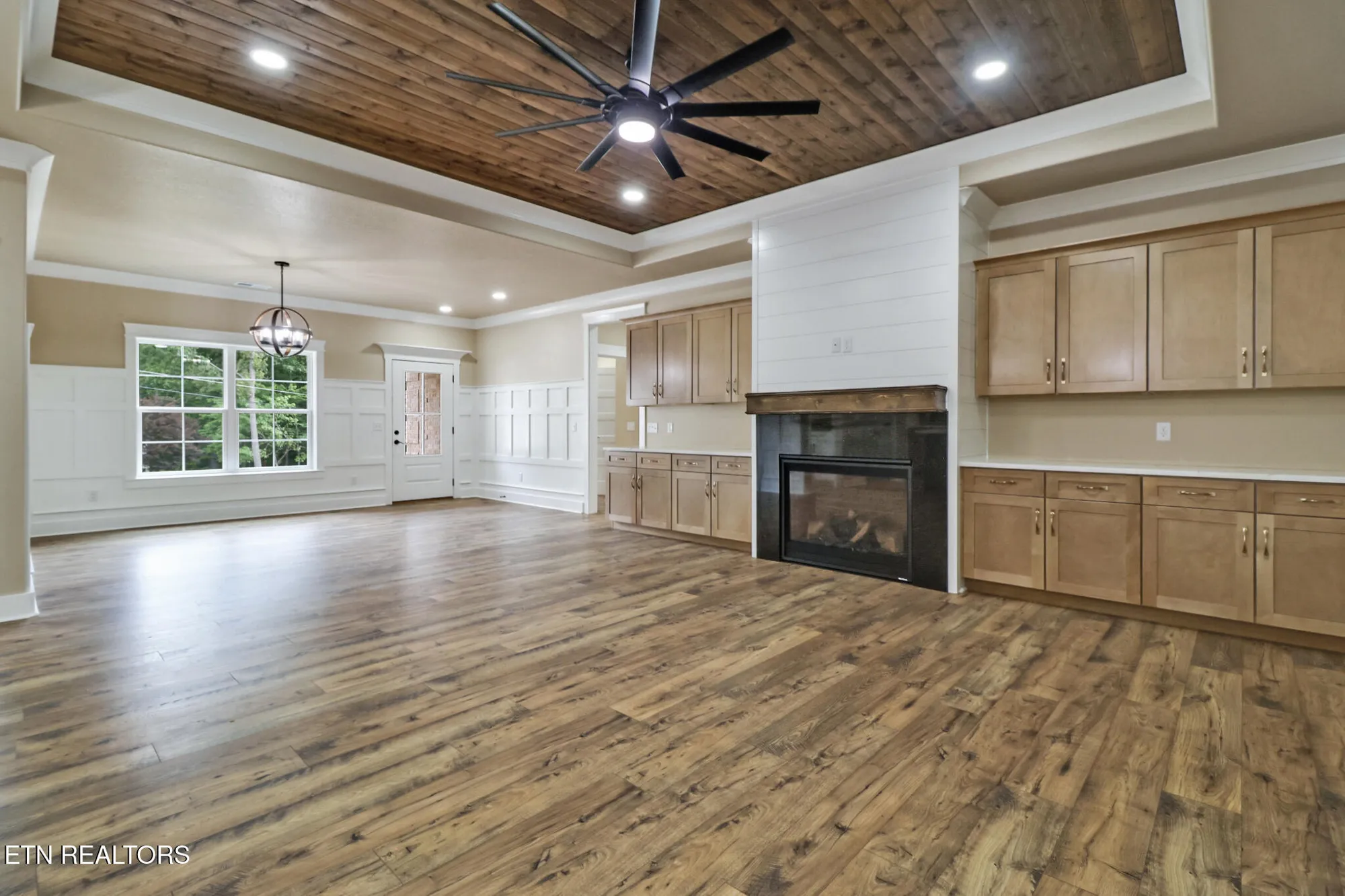 Property Slideshow image 18 of 50 | 630 lakeview dr, Crossville, TN, 38558