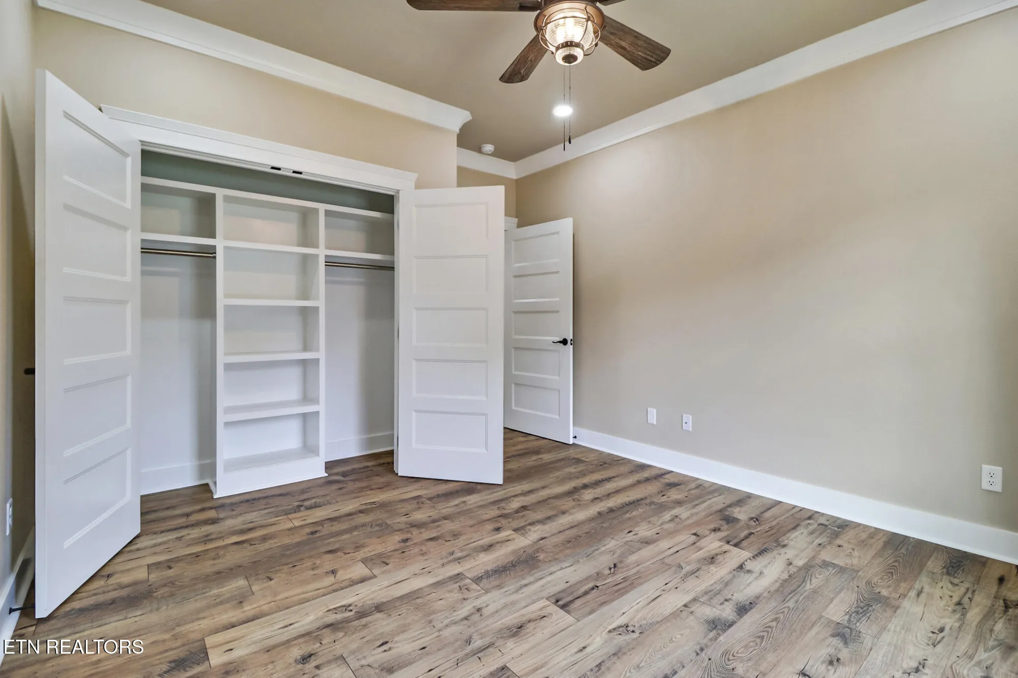 Property Slideshow image 36 of 50 | 630 lakeview dr, Crossville, TN, 38558