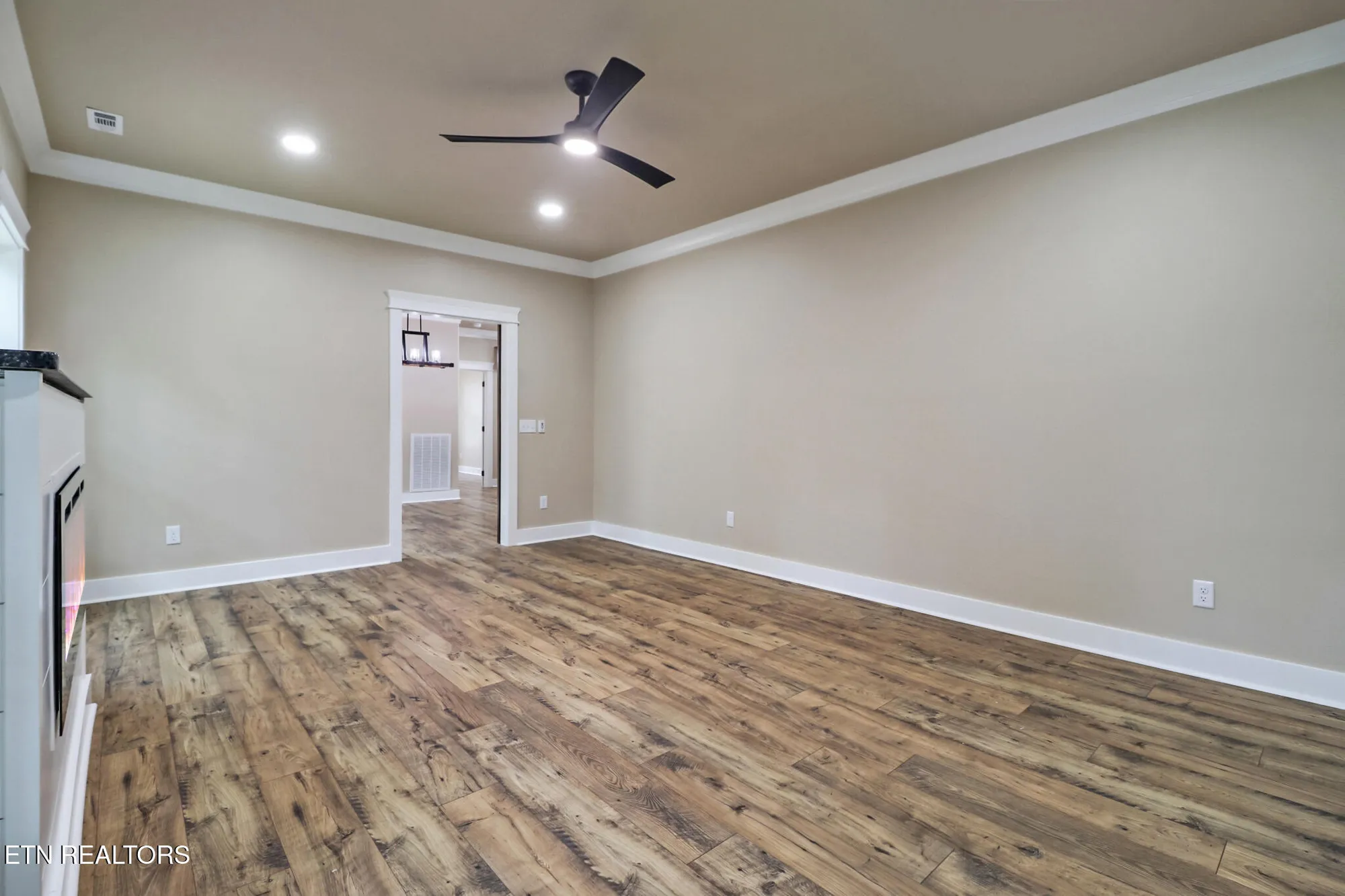 Property Slideshow image 27 of 50 | 630 lakeview dr, Crossville, TN, 38558